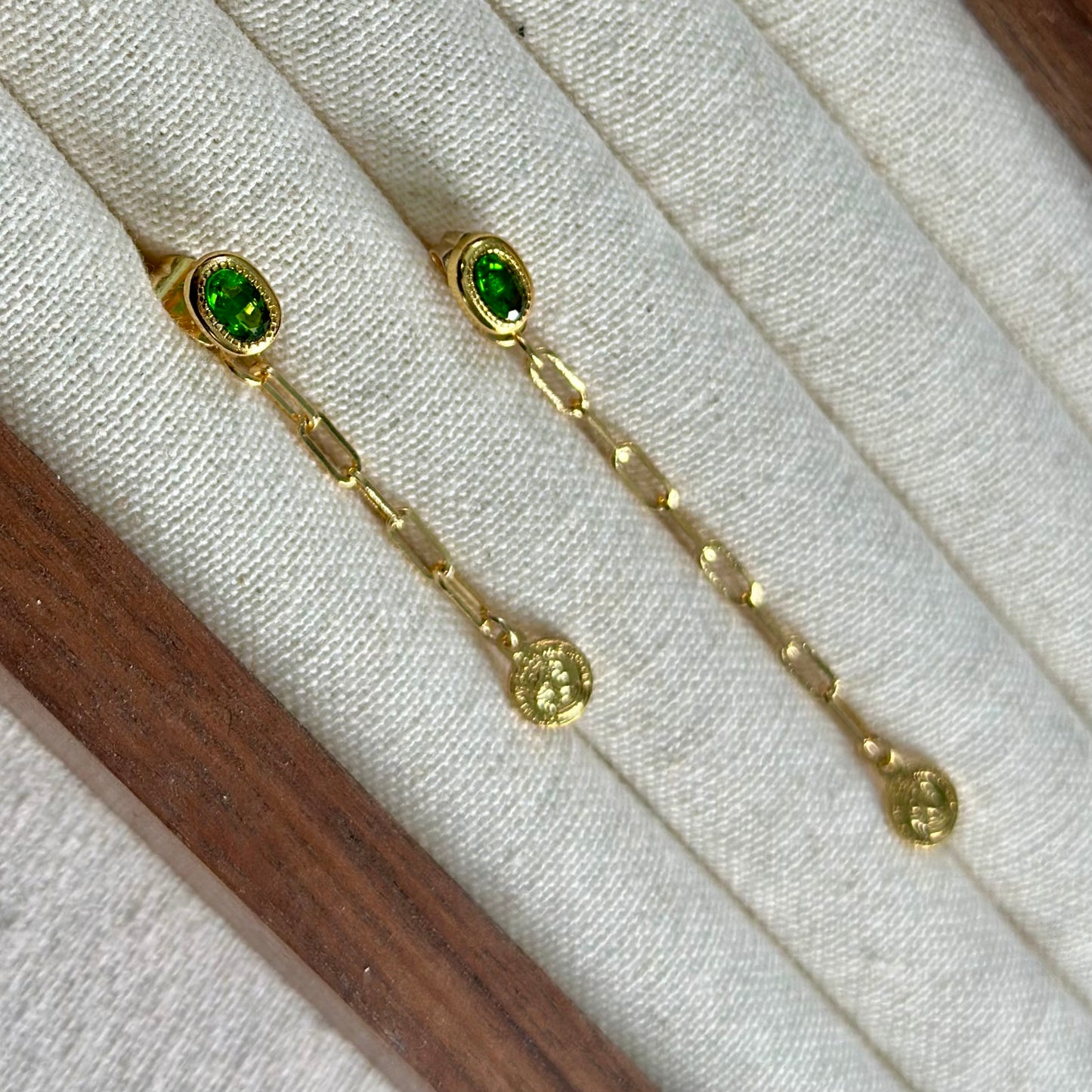 Diopside Chain Two-way Gold-plated Earring
