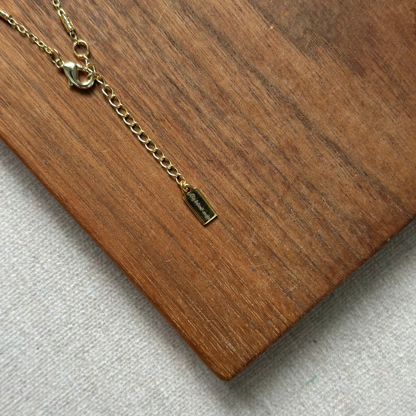 Turquoise Curved Gold-plated Necklace