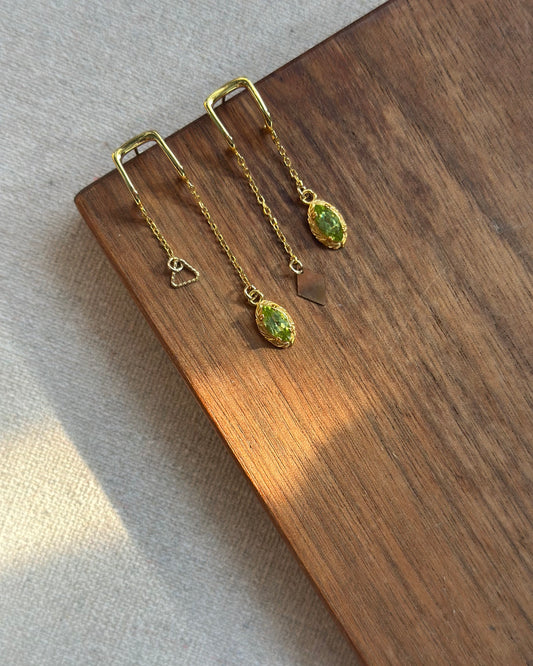Peridot Geometric U-shaped Gold-plated Earring