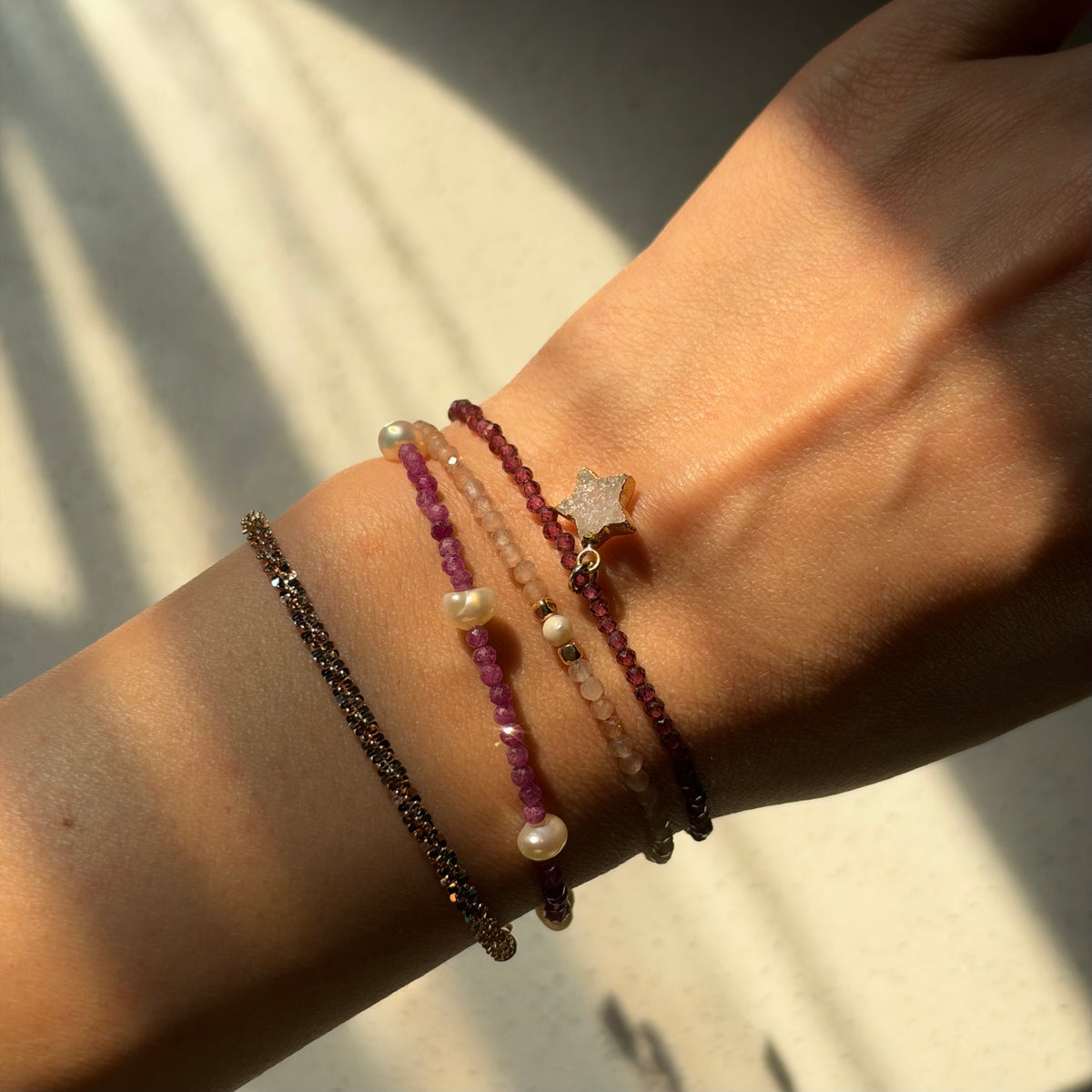 Sunstone And Freshwater Pearl  Beaded Adjustable Gold-plated Bracelet