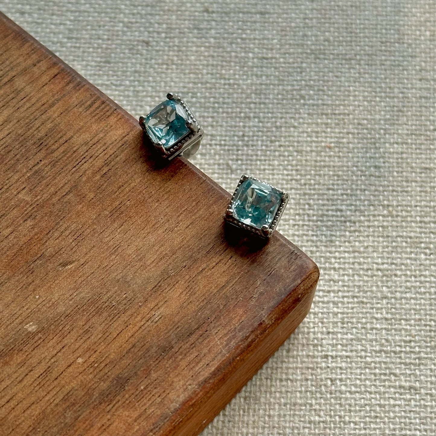 Topaz Square-shaped Sterling Silver Ear Stud