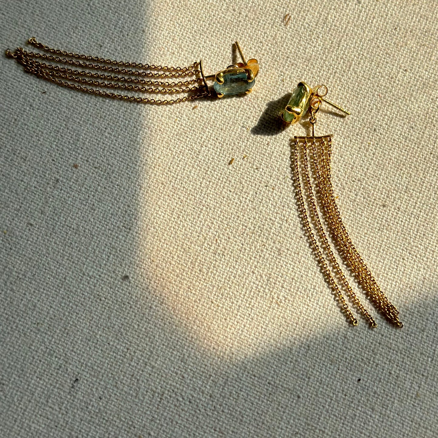 Kyanite Dangling Chain Two-way Gold-plated Ear Stud