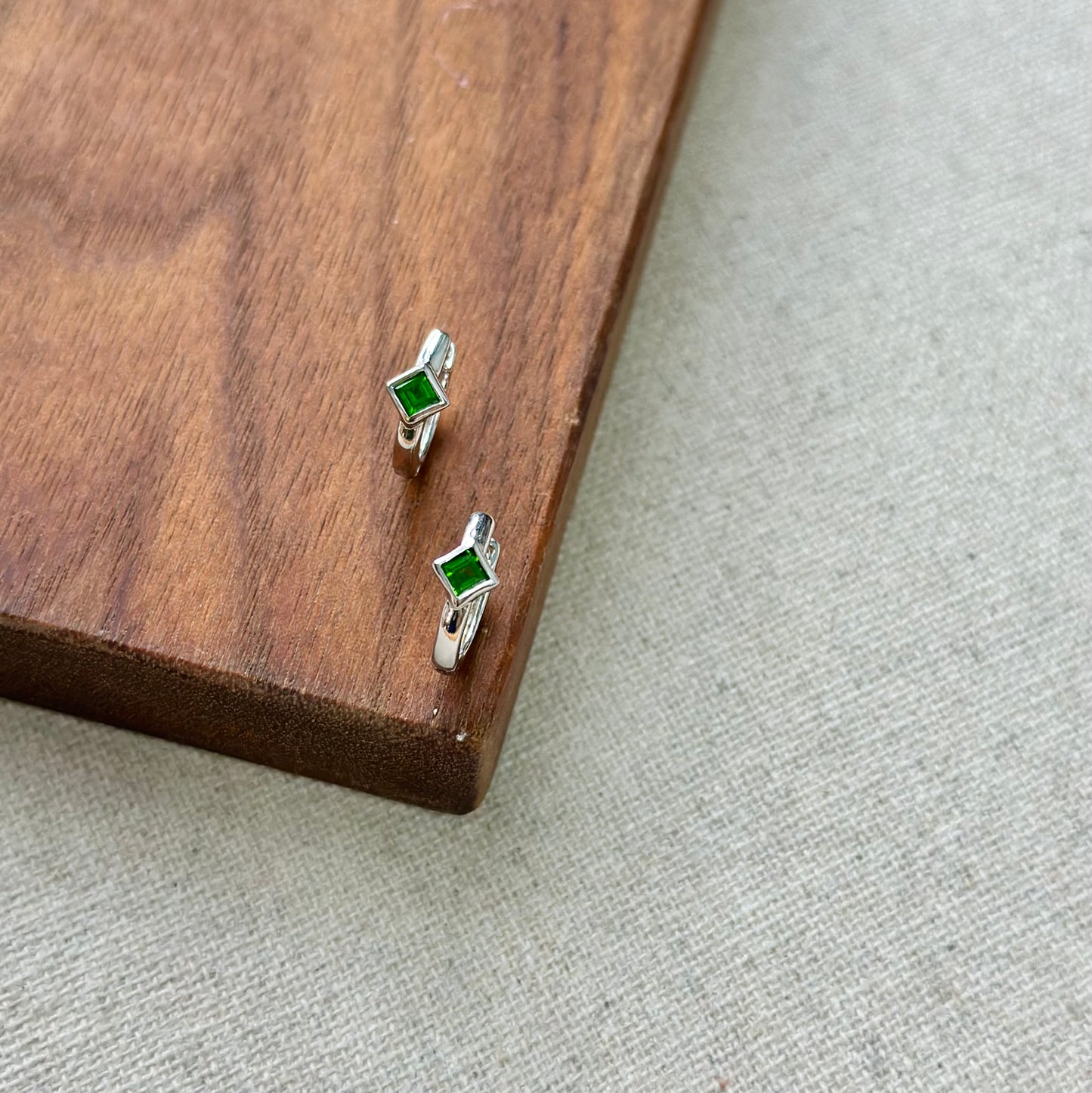 Diopside Square Sterling Silver Ear Hoop