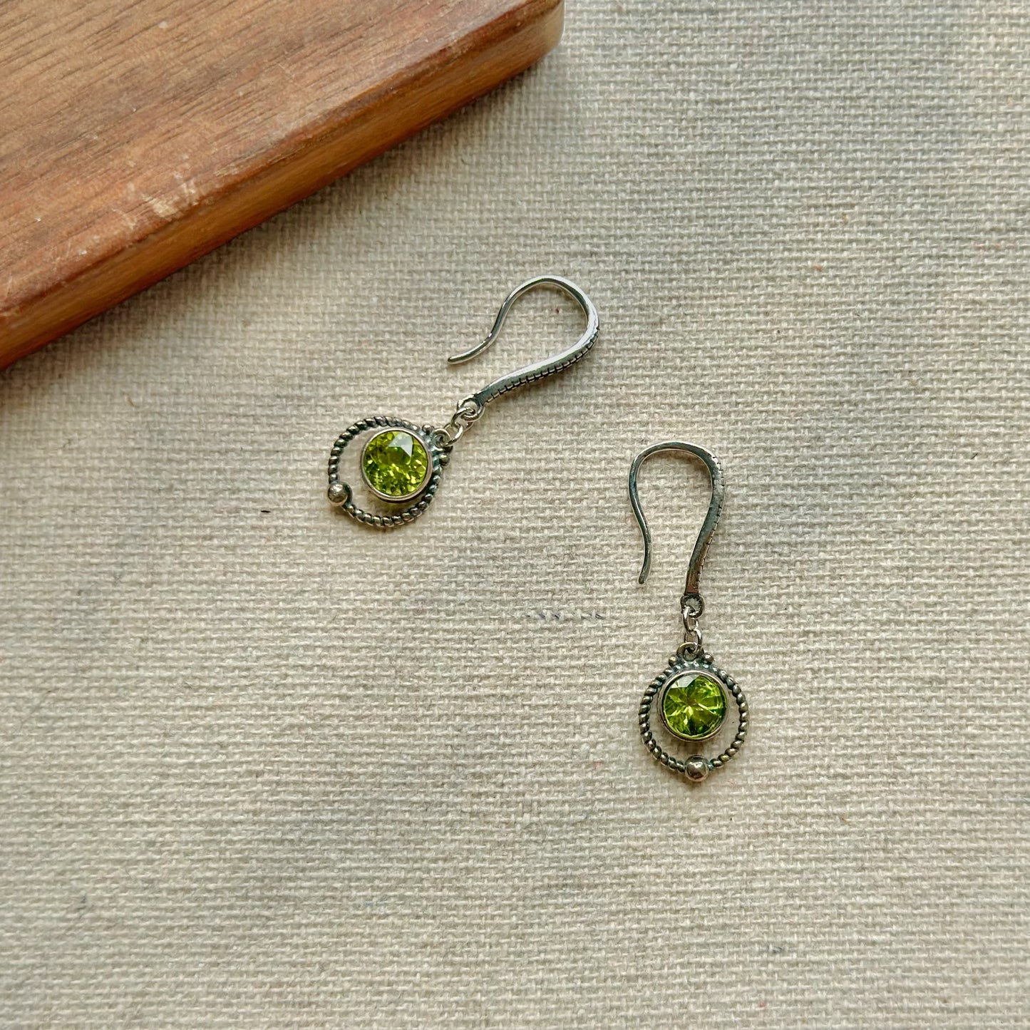 Peridot Round Bezel Set Sterling Silver Earring