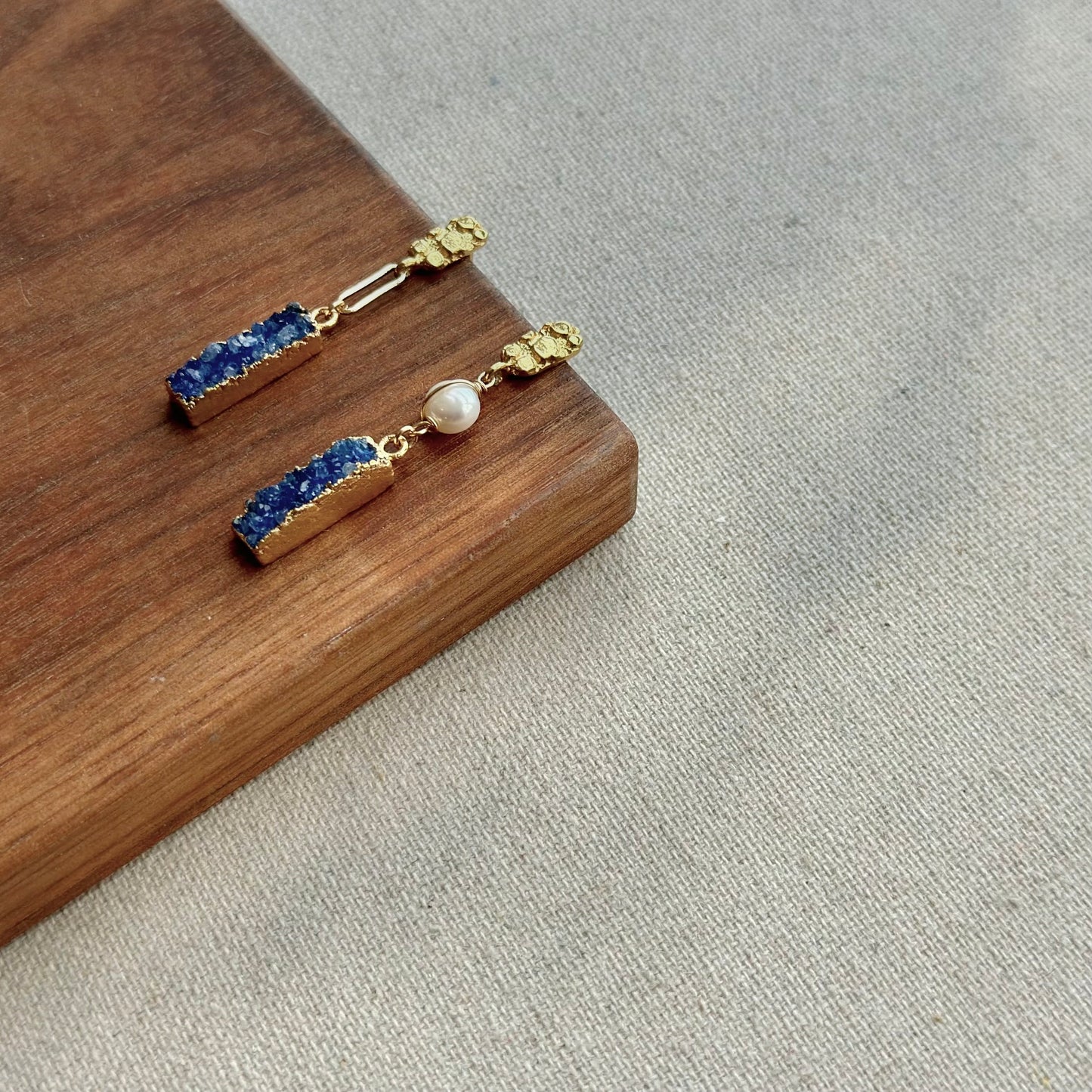 Blue Druzy And Freshwater Pearl Asymmetric Gold-plated Earring