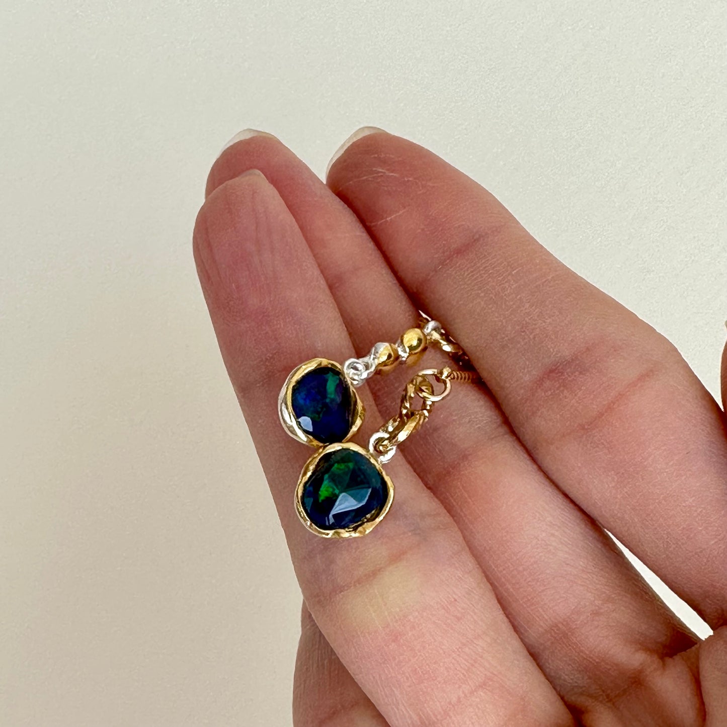 Black Opal Asymmetric Gold-plated Earring