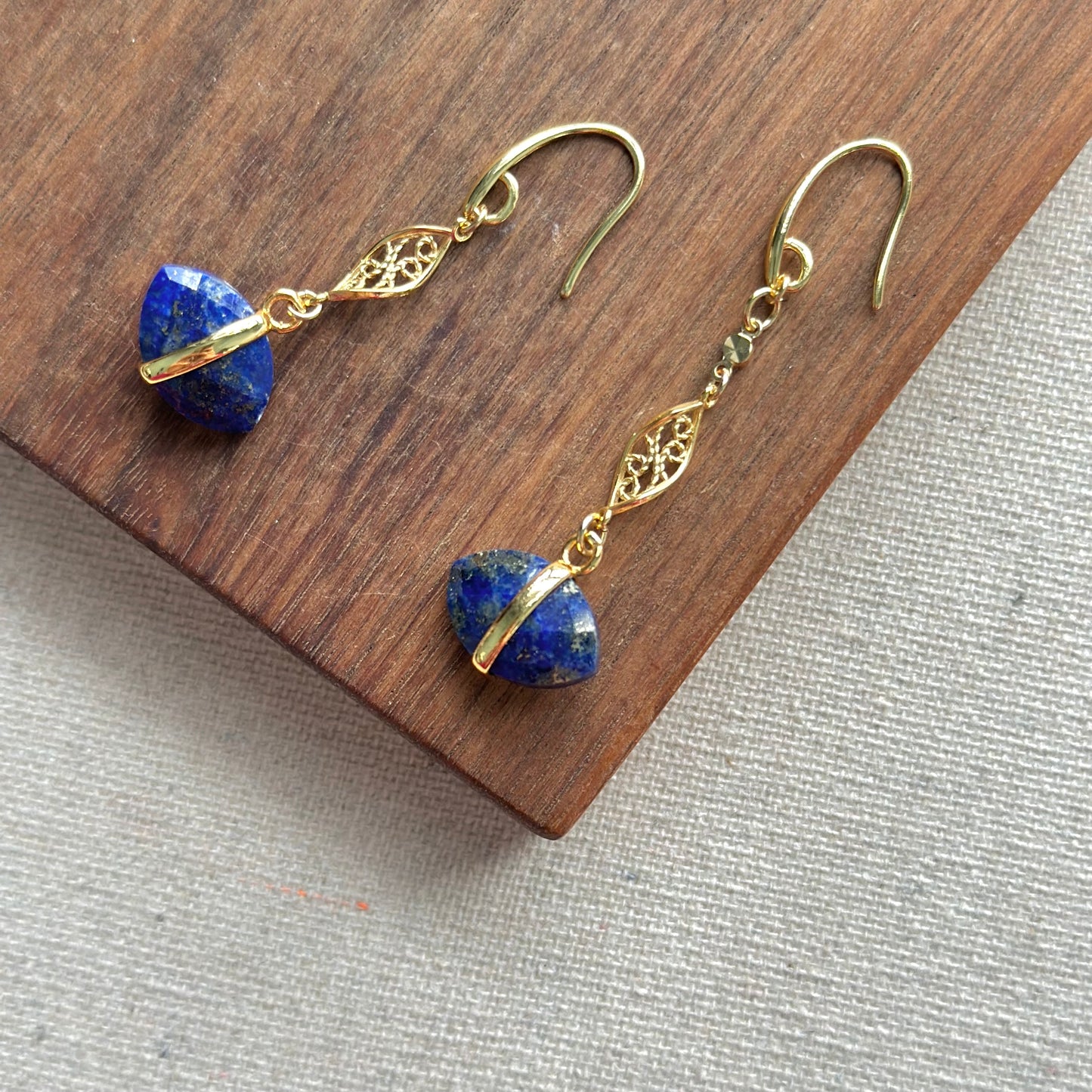 Lapis Floral Gold-plated Earring