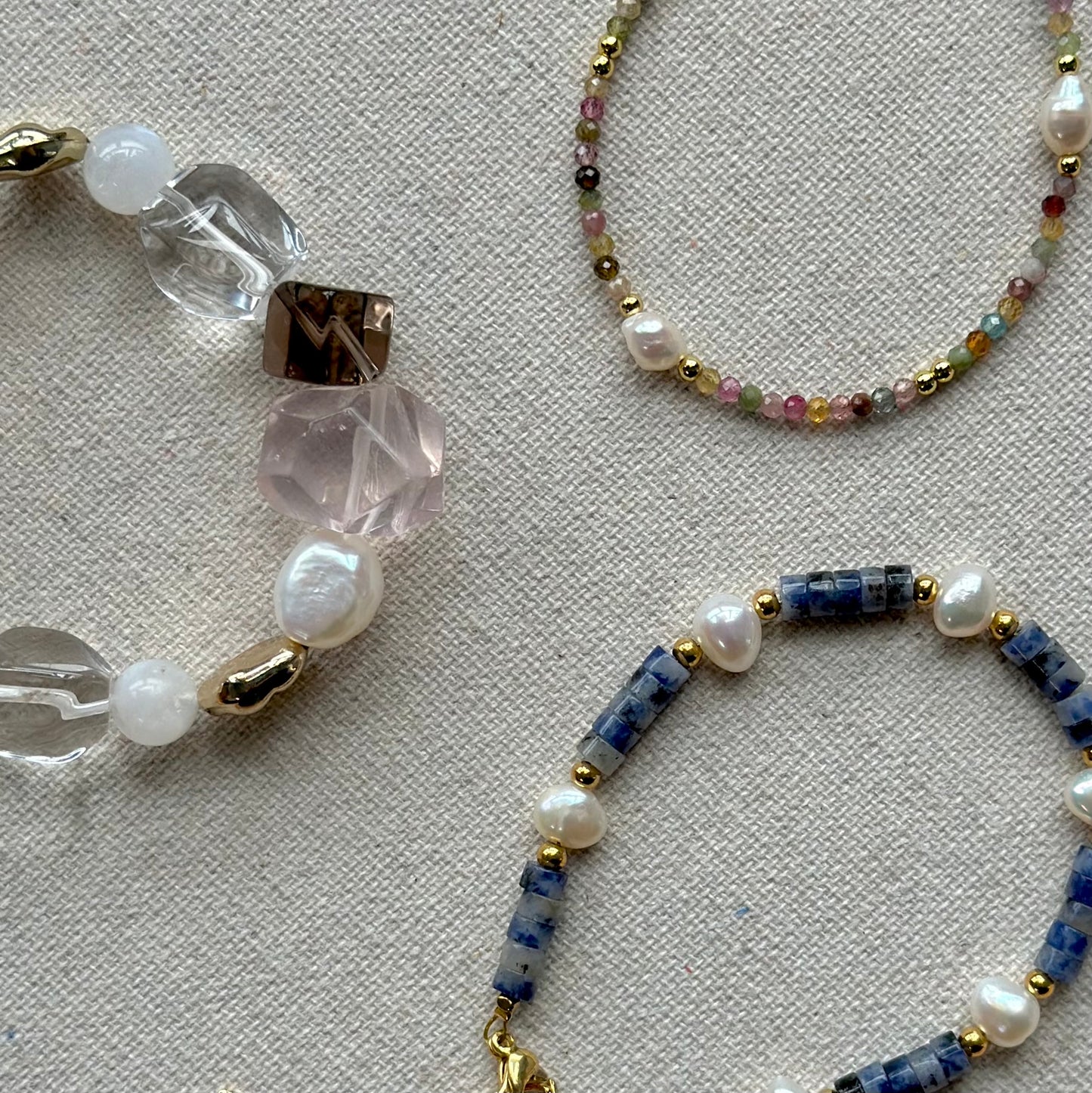 Sodalite And Freshwater Pearl Beaded Bracelet