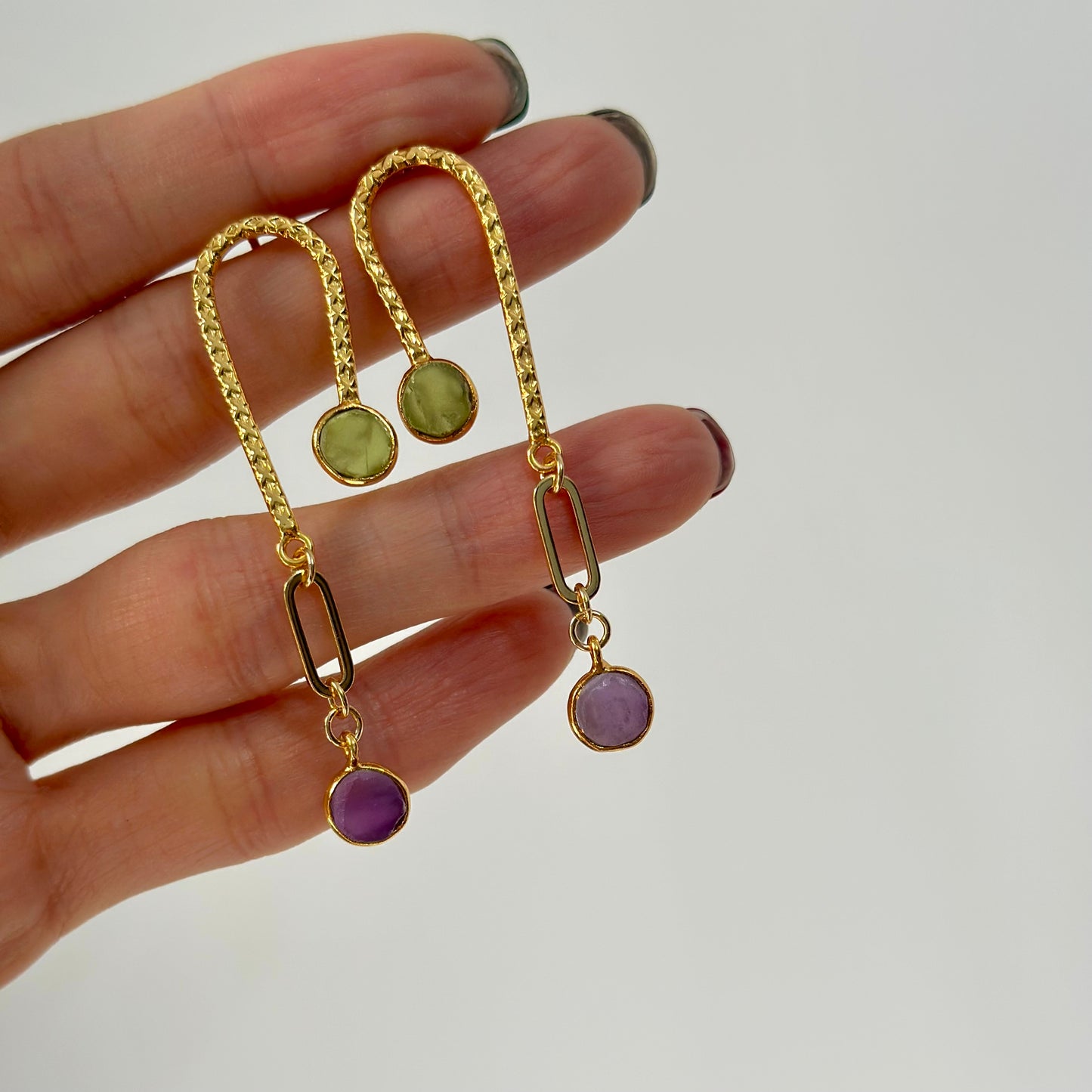 Peridot And Amethyst U-shaped Gold-plated Earring