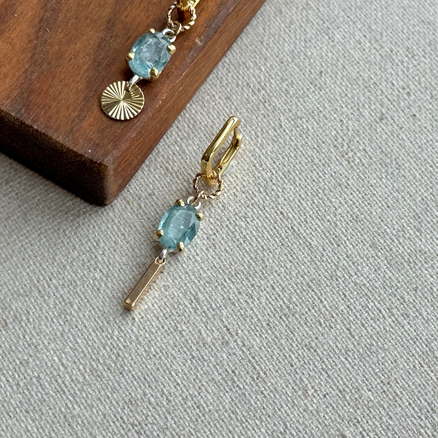 Kyanite Two-way Gold-plated Sterling Silver Hoop