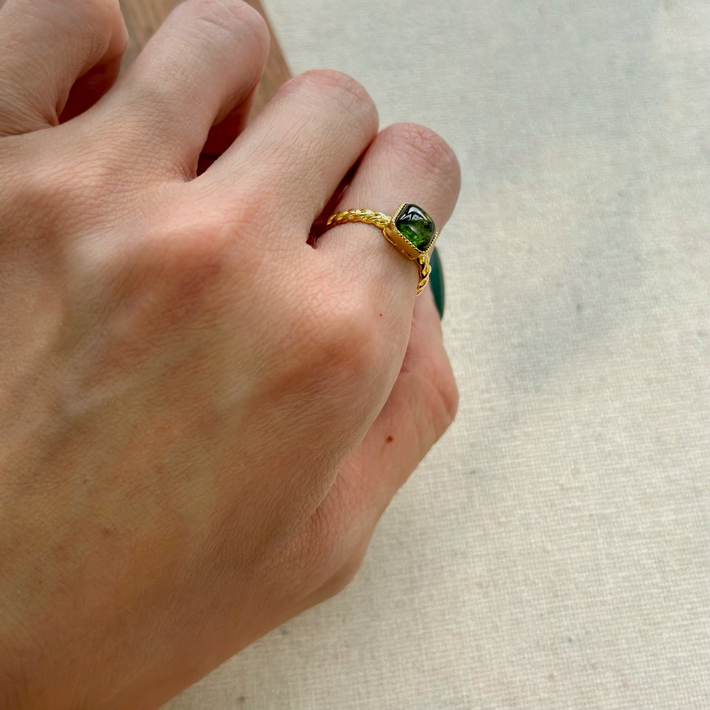 Green Tourmaline Twisted Band Adjustable Gold-plated Ring