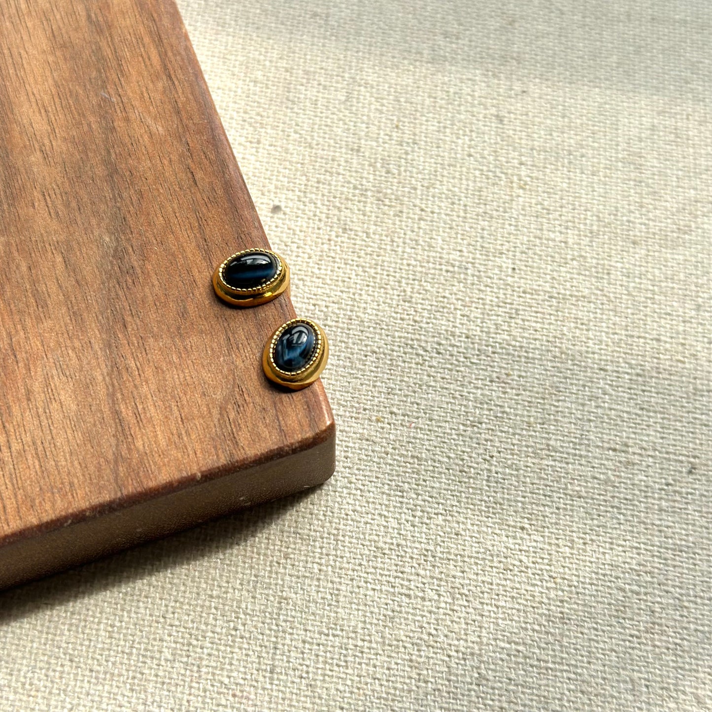 Pietersite Cabochon Gold-plated Ear Stud