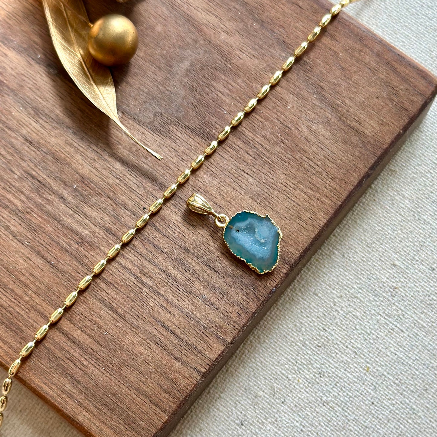 Green Agate Pendant Gold-plated Necklace