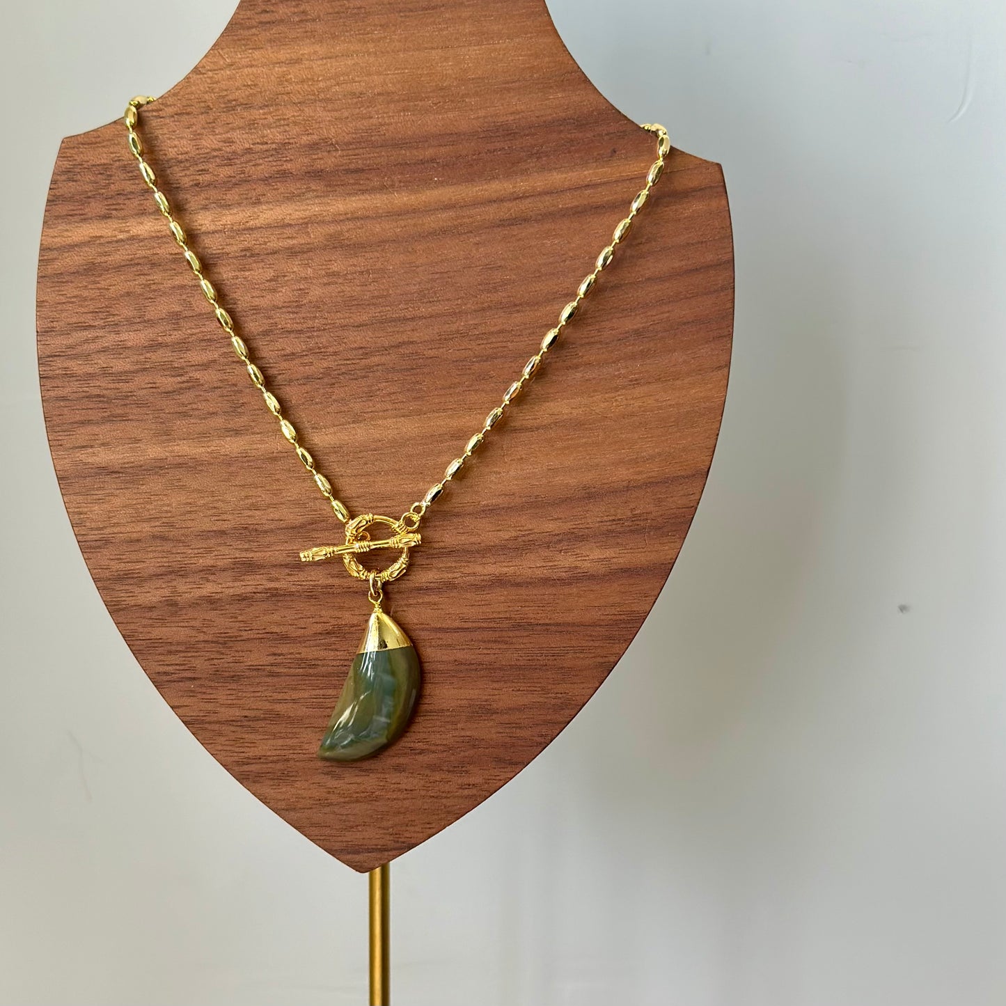 Jasper Hoop Toggle Gold-plated Necklace