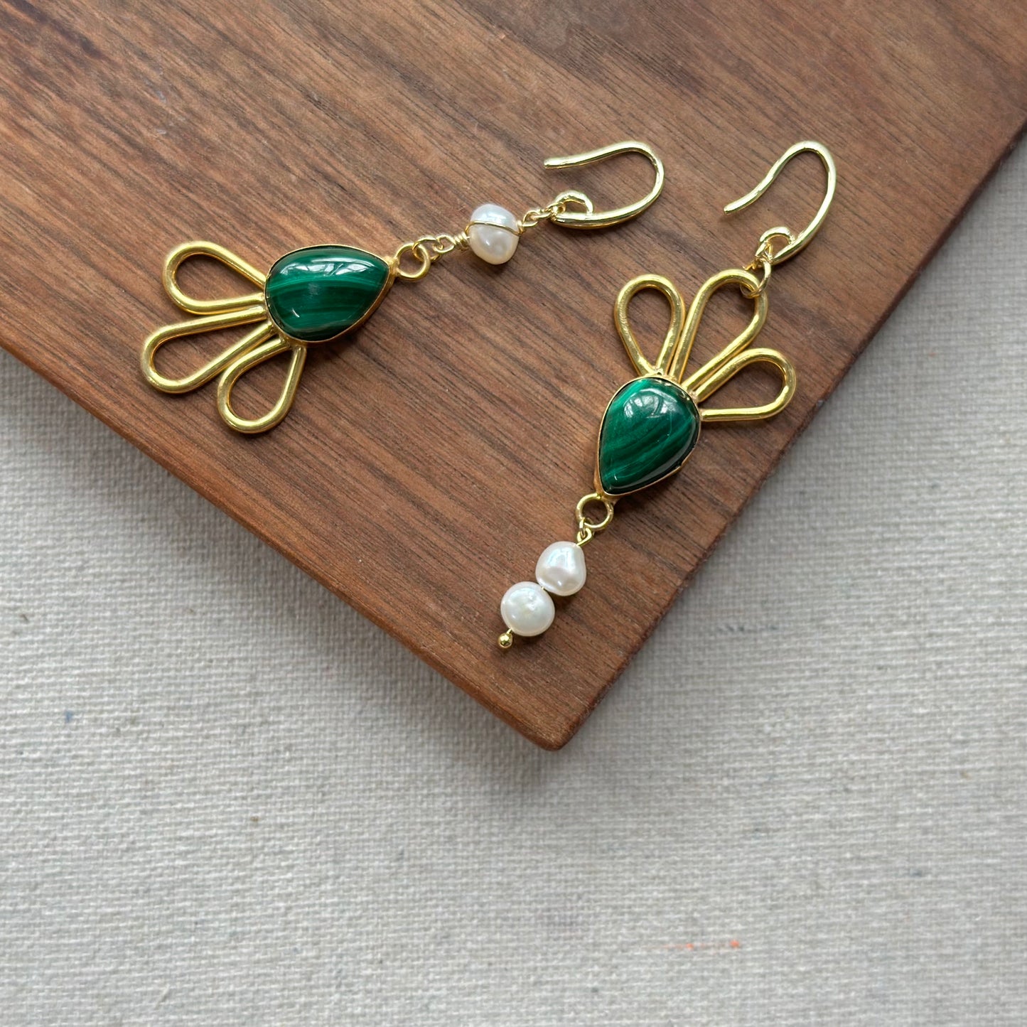 Malachite And Freshwater Pearl Gold-plated Earring