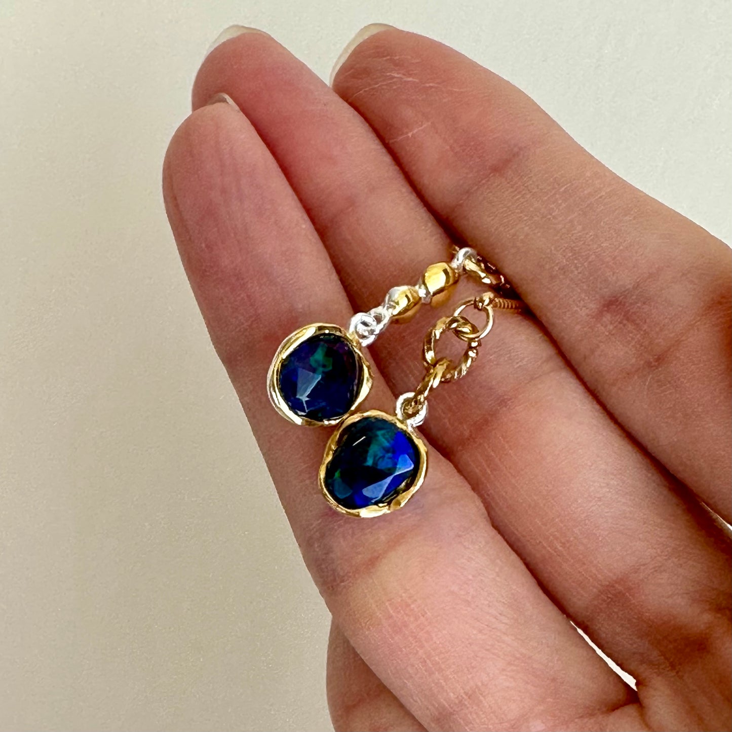 Black Opal Asymmetric Gold-plated Earring