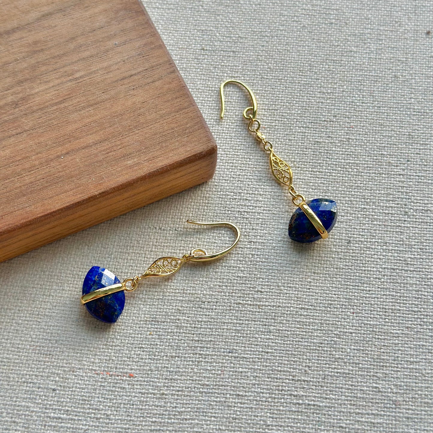 Lapis Floral Gold-plated Earring