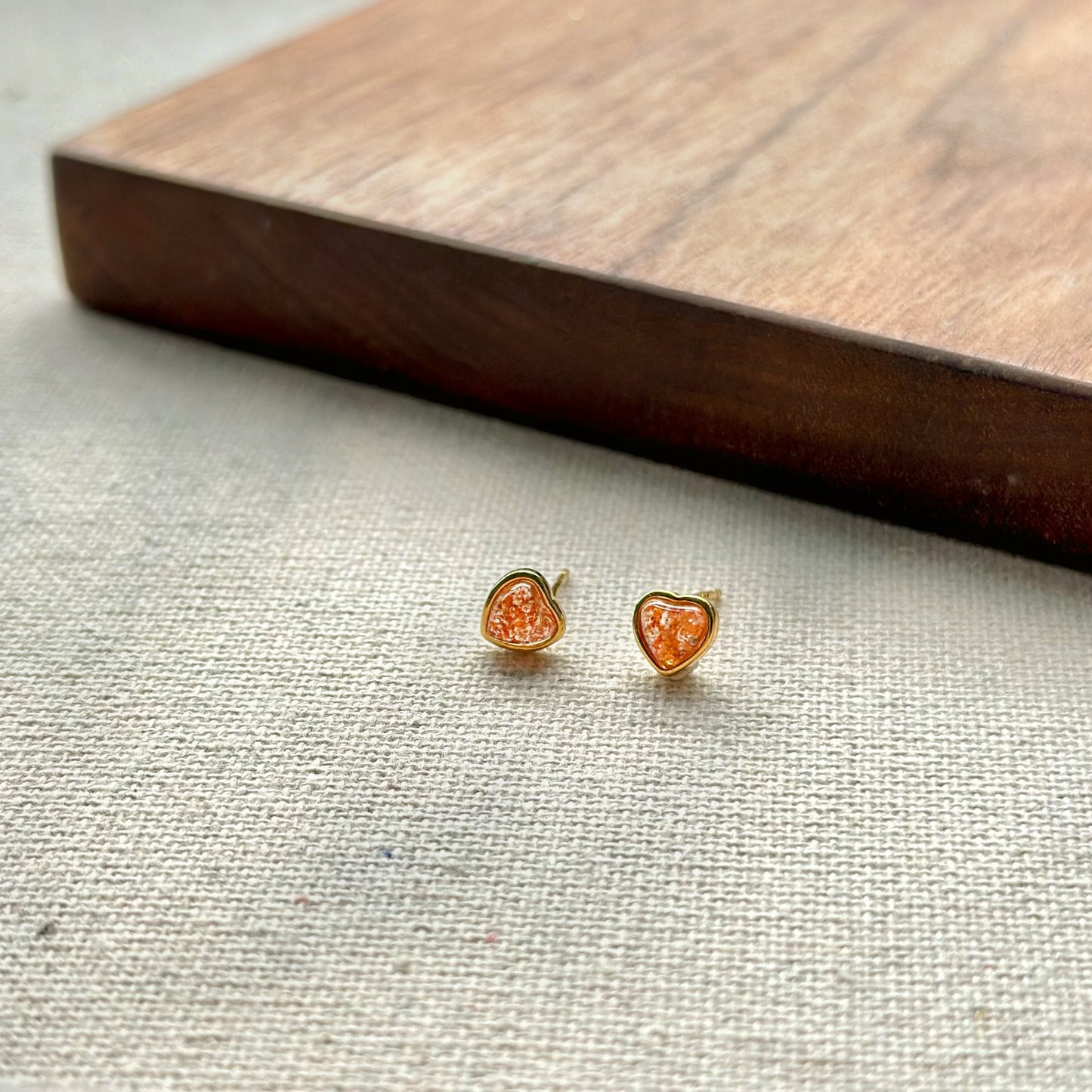 Sunstone Heart Gold-plated Ear Stud