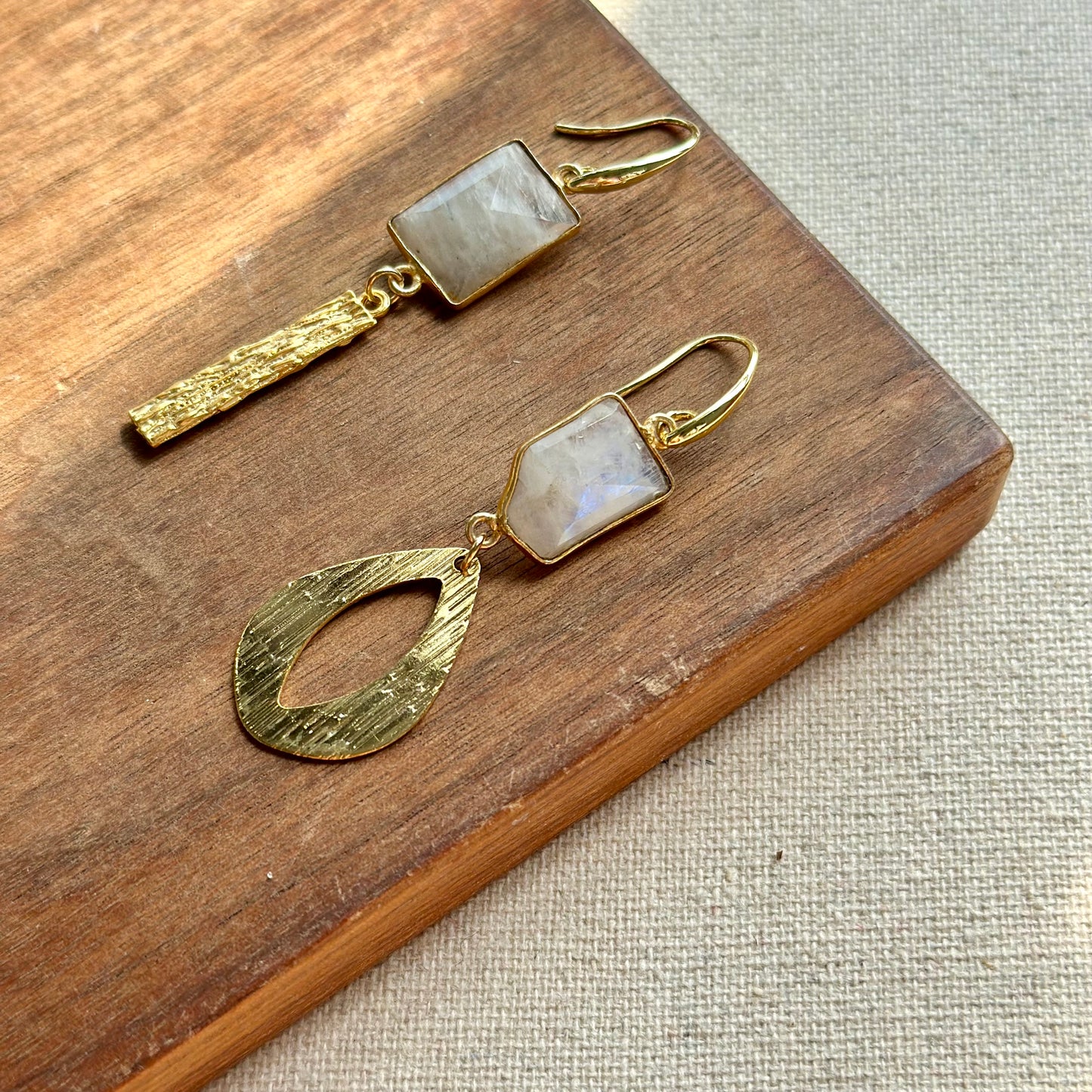 Moonstone Textured Gold-plated Earring