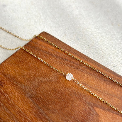 White Agate And Moonstone Asymmetric Gold-plated Necklace