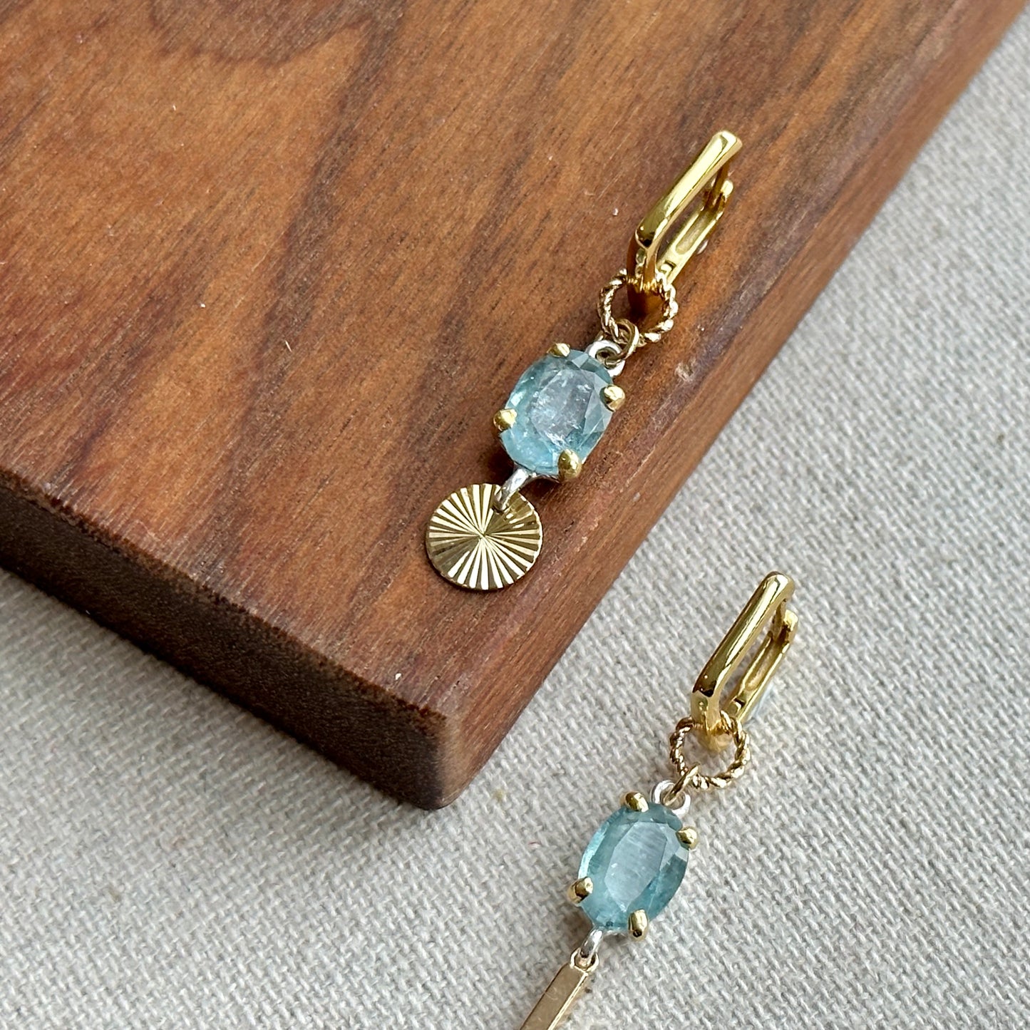 Kyanite Two-way Gold-plated Sterling Silver Hoop