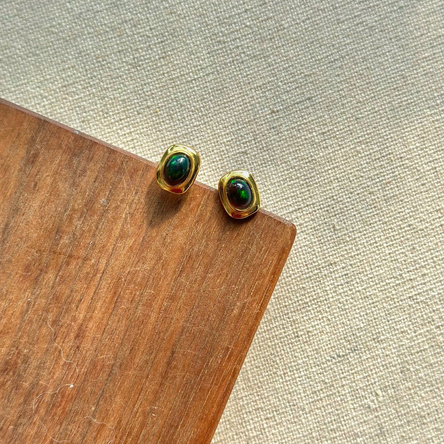 Black Opal Cabochon Gold-plated Ear Stud