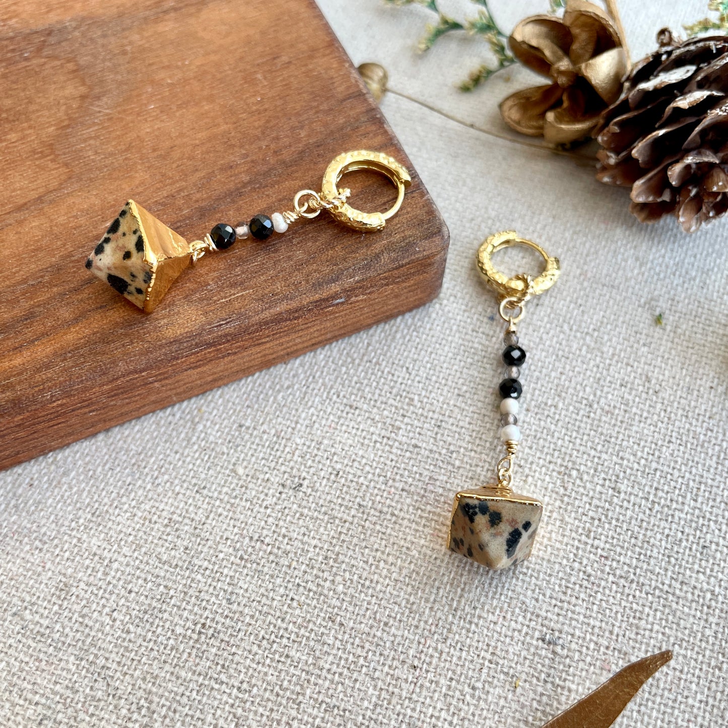 Dalmatian Jasper And Black Spinel Gold-plated Two-way Ear Hoop