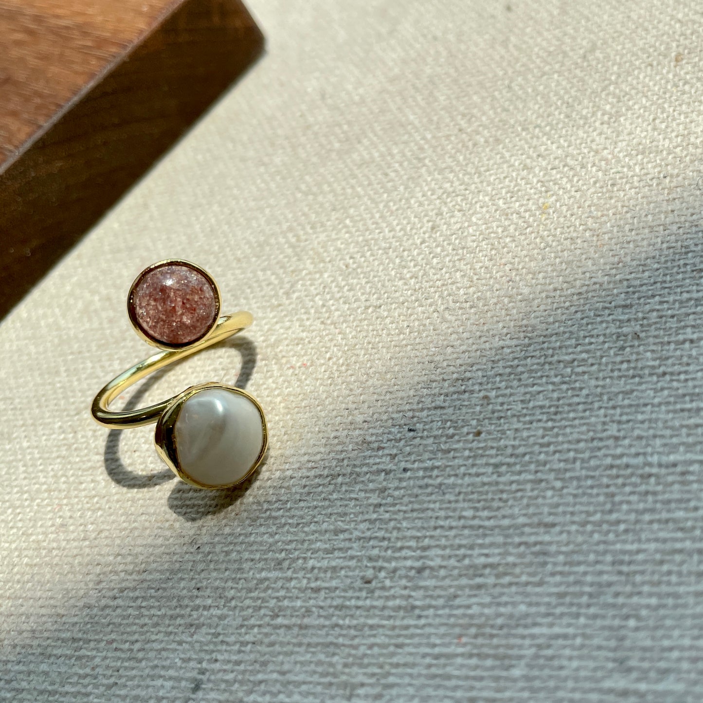 Strawberry Quartz And Freshwater Pearl Adjustable Gold-plated Ring