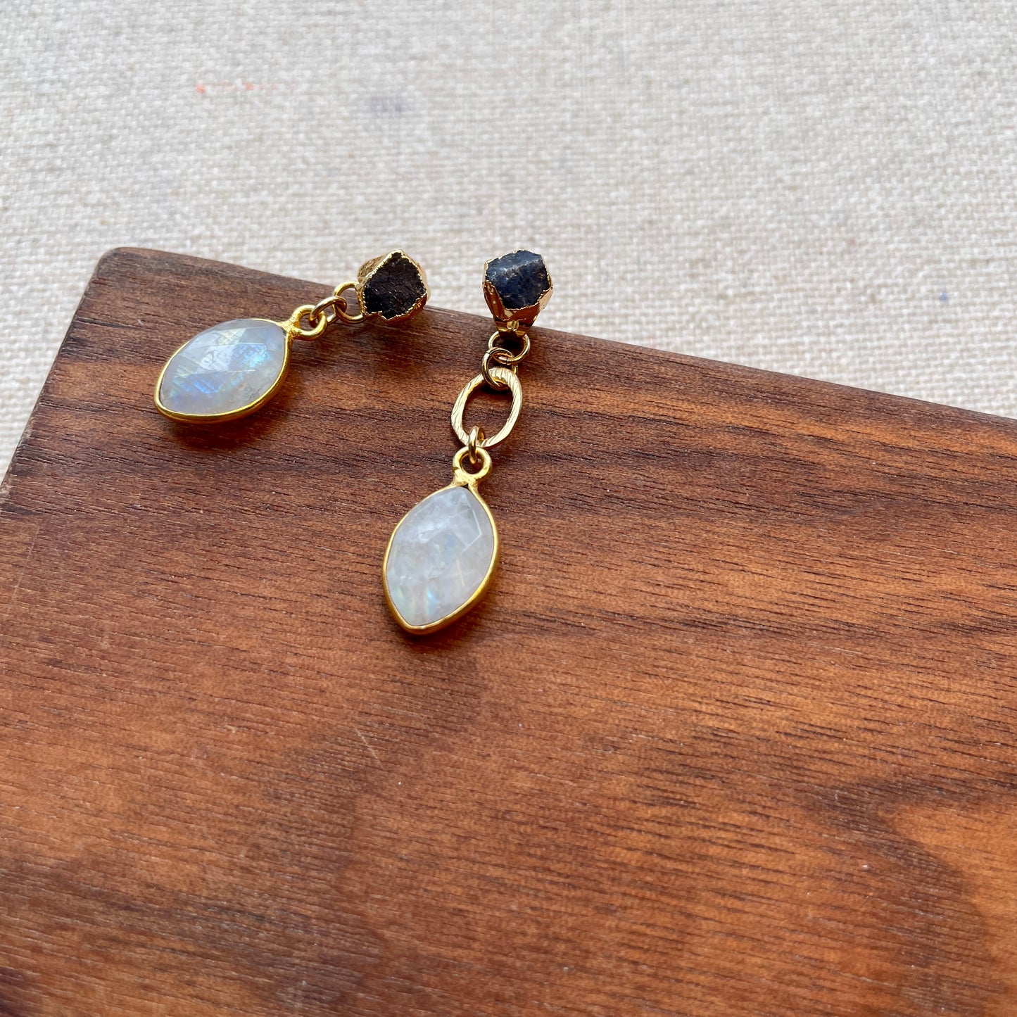 Sapphire Raw Stone And Moonstone Two-way Earring