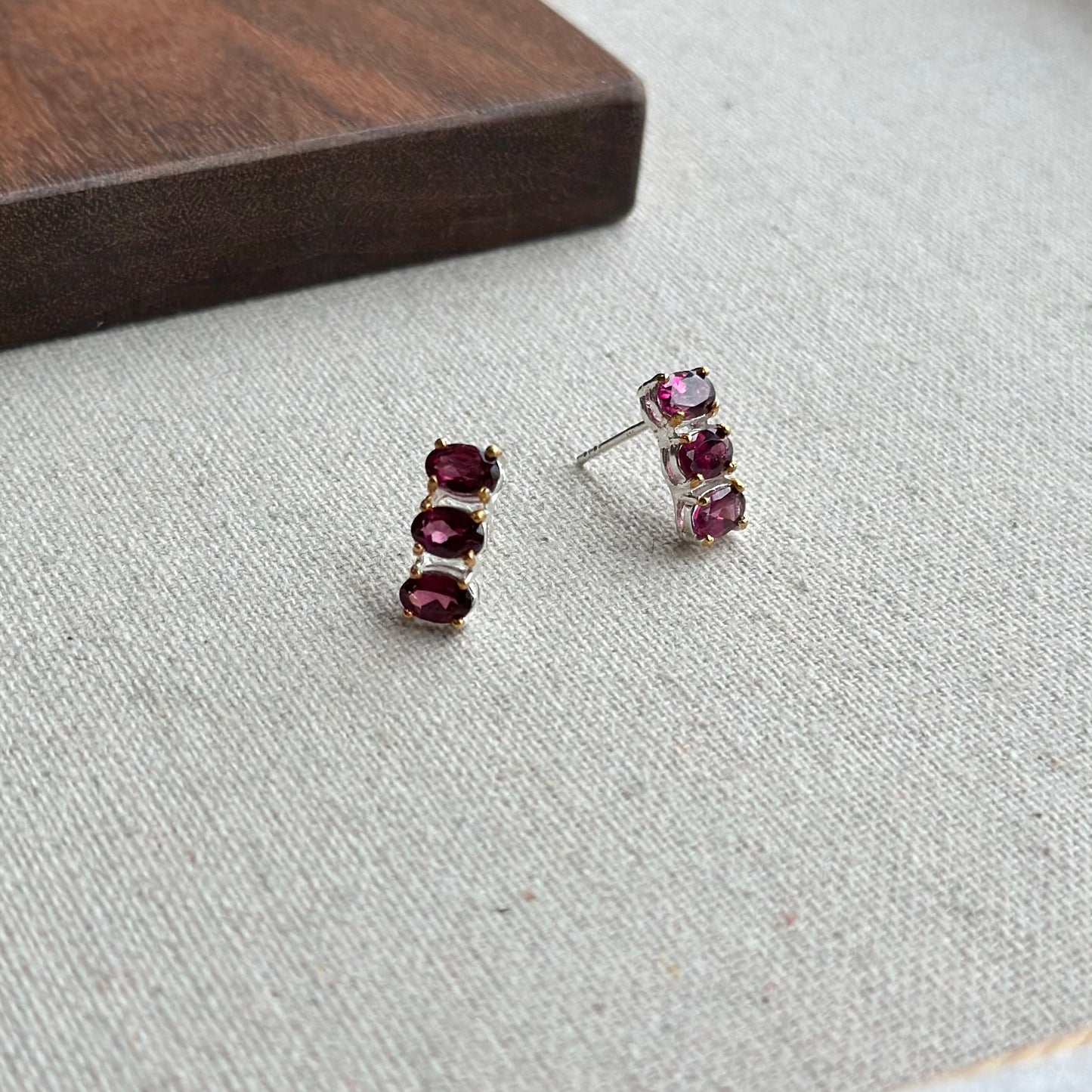 Rhodolite Garnet Two Tone Gold-plated Sterling Silver Ear Stud