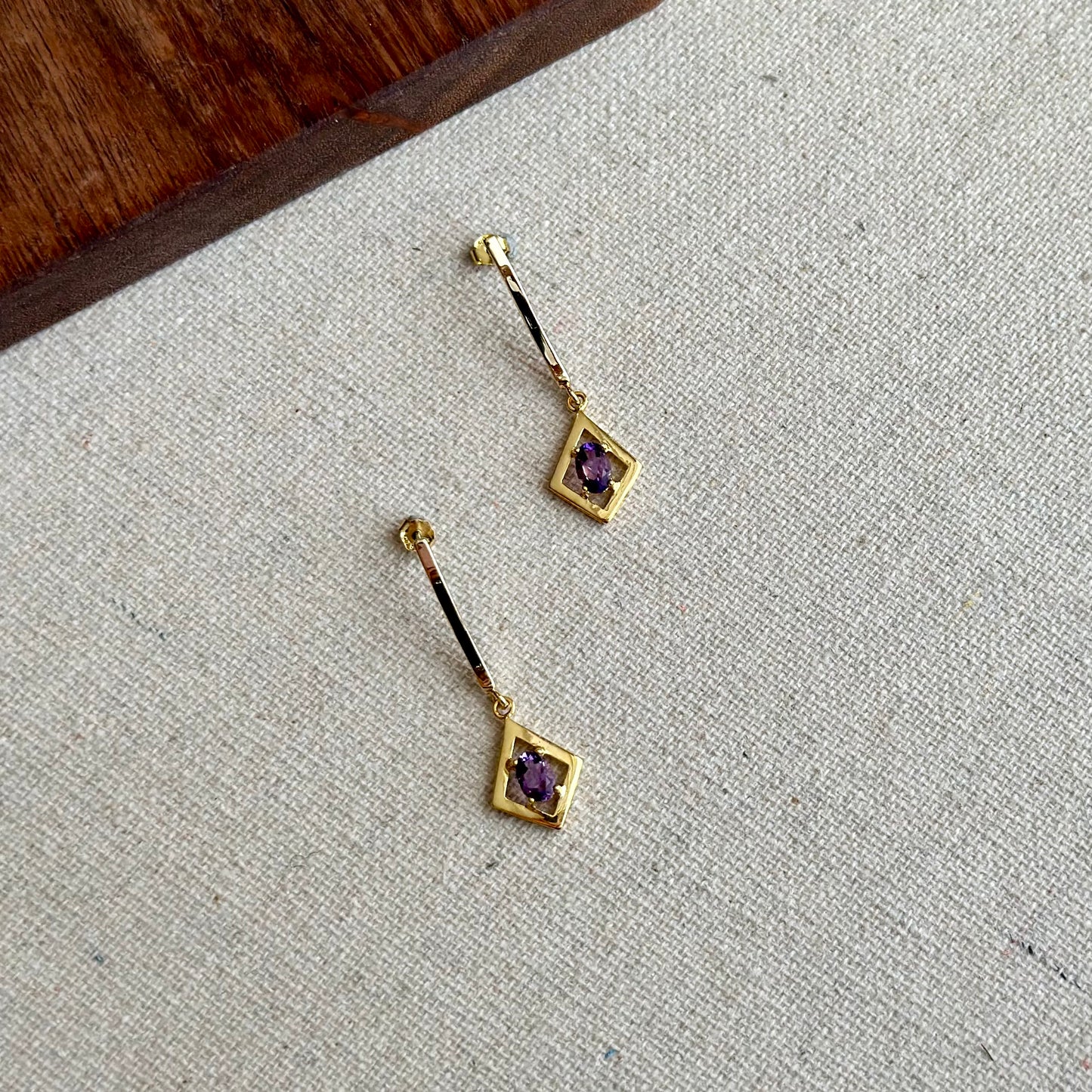 Amethyst In Rhombus Gold-plated Earring