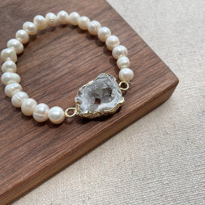 Agate And Freshwater Pearl Beaded Bracelet