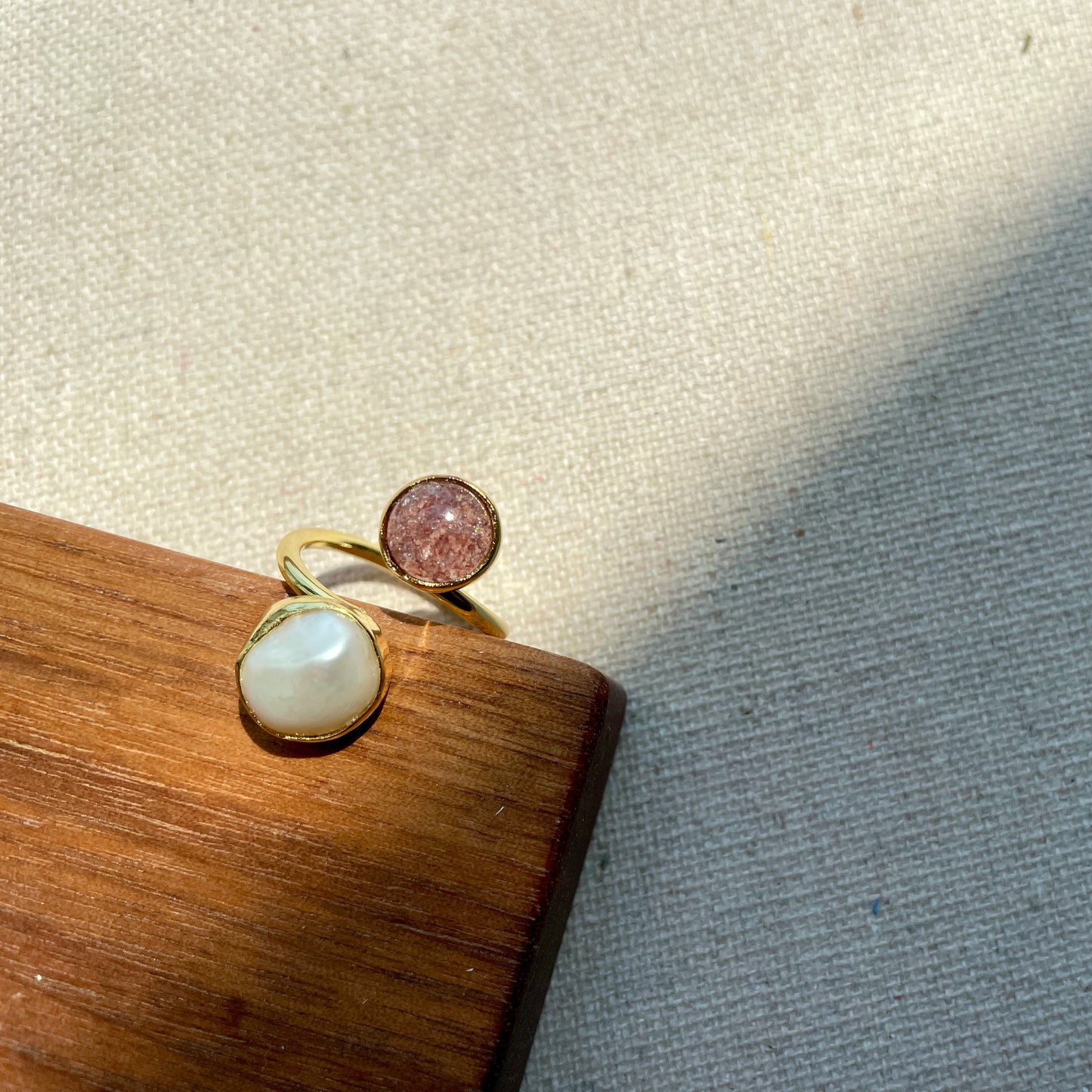 Strawberry Quartz And Freshwater Pearl Adjustable Gold-plated Ring