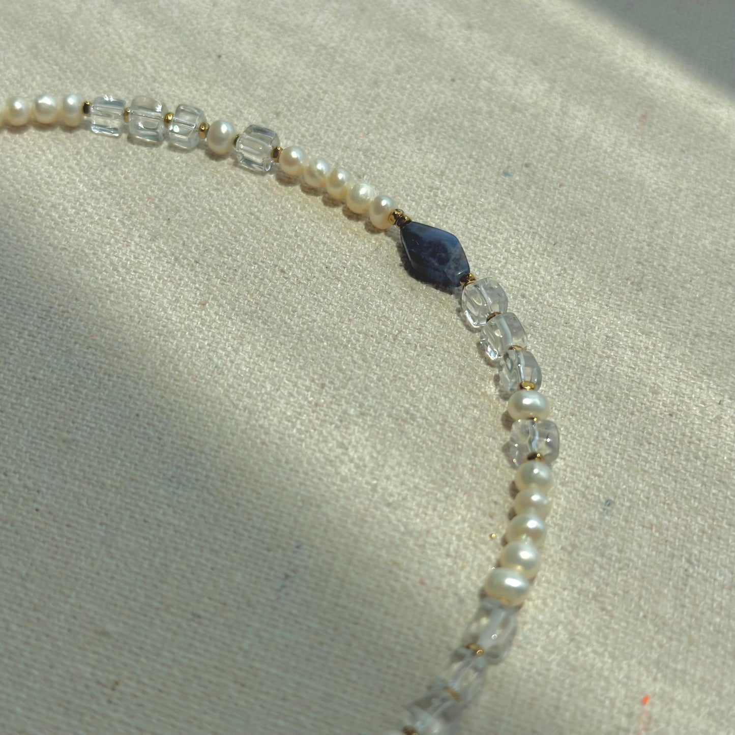 Freshwater Pearl And Clear Quartz Mixed Sodailte Beaded Choker Necklace