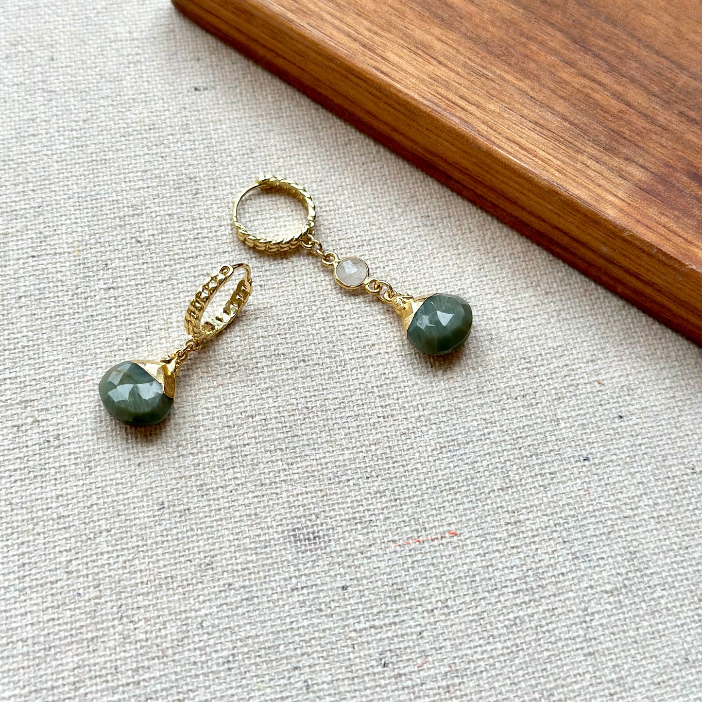 Green Cat's eye And Moonstone Gold-plated Sterling Silver Ear Hoop