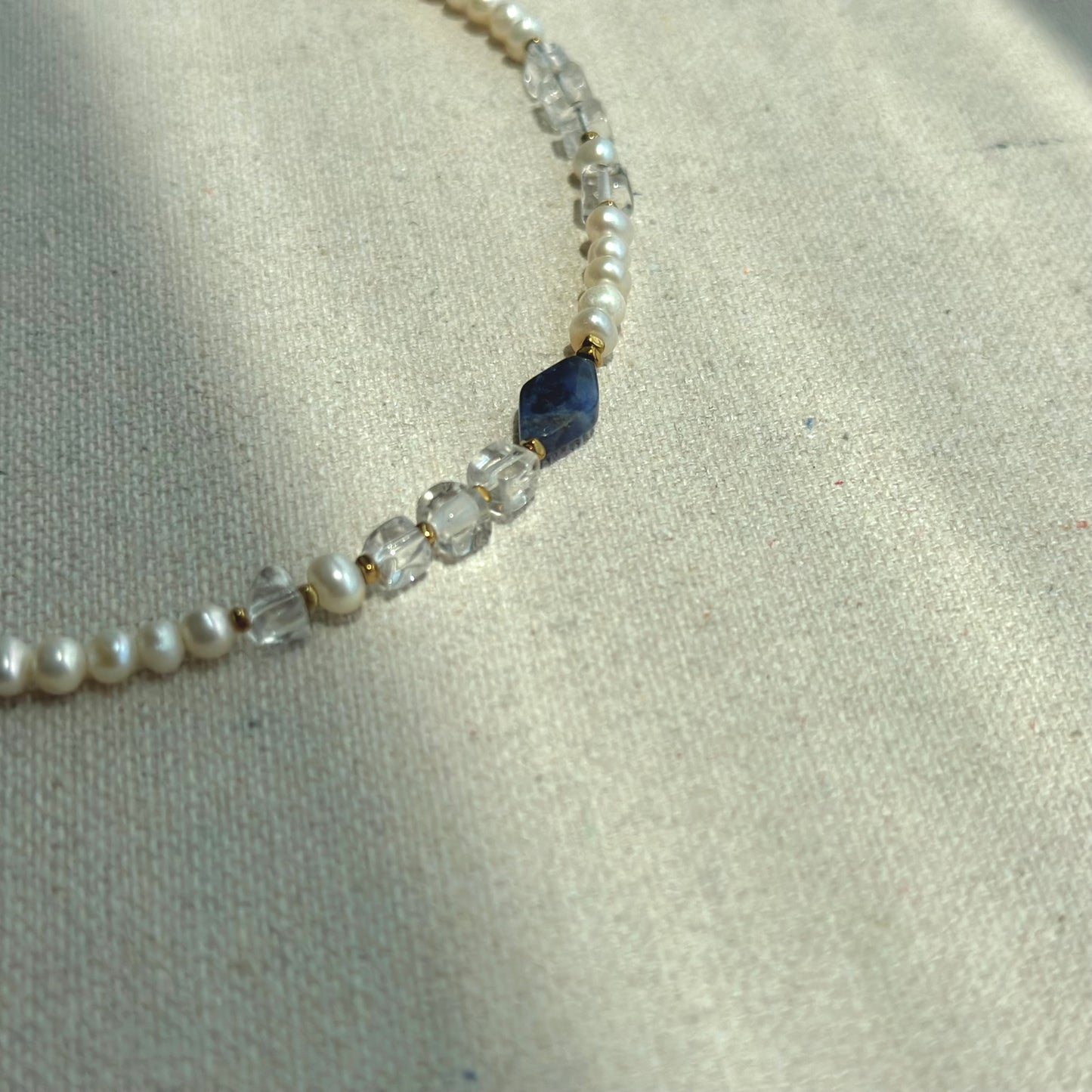 Freshwater Pearl And Clear Quartz Mixed Sodailte Beaded Choker Necklace