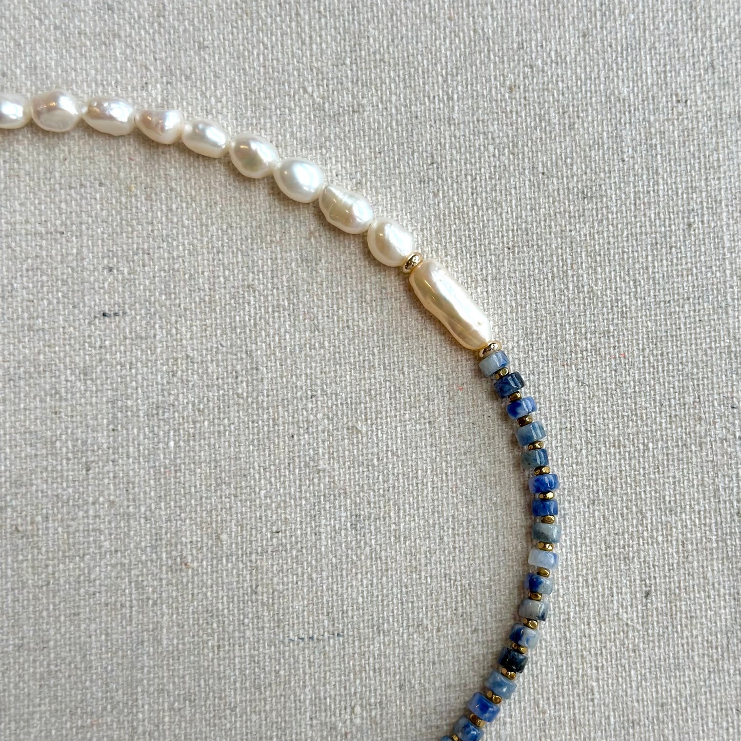 Sodalite And Baroque Pearls Beaded Asymmetric Choker Necklace