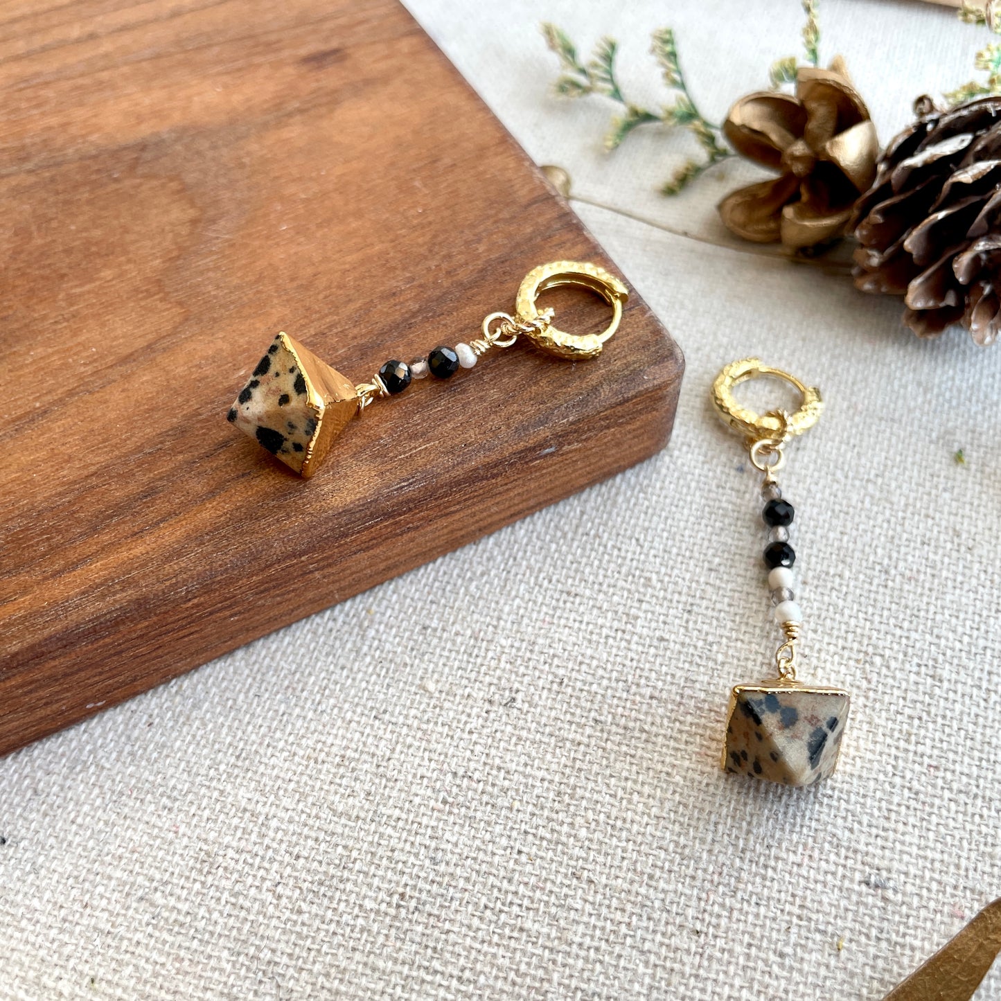 Dalmatian Jasper And Black Spinel Gold-plated Two-way Ear Hoop