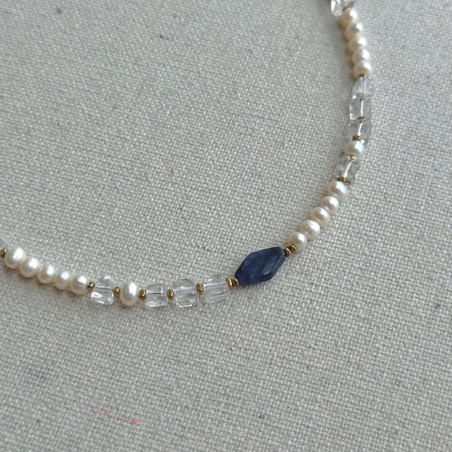 Freshwater Pearl And Clear Quartz Mixed Sodailte Beaded Choker Necklace