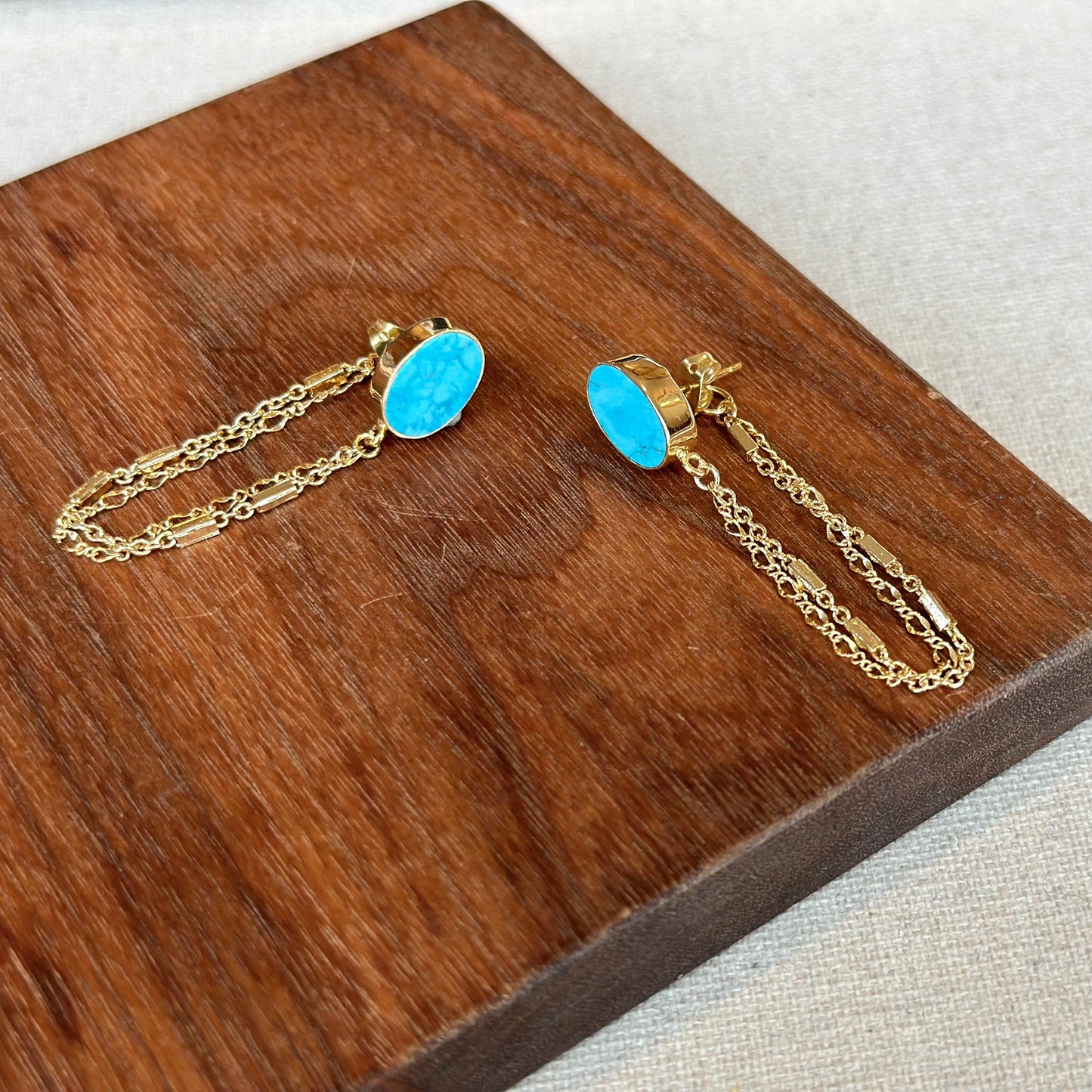 Turquoise And Chain Hoop-like Gold-plated Earring