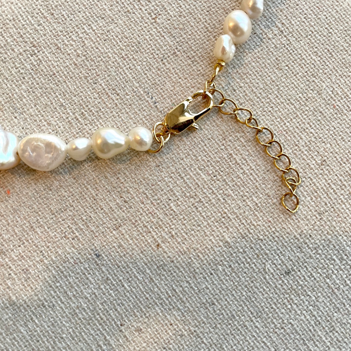 Baroque Pearl Beaded Choker Necklace