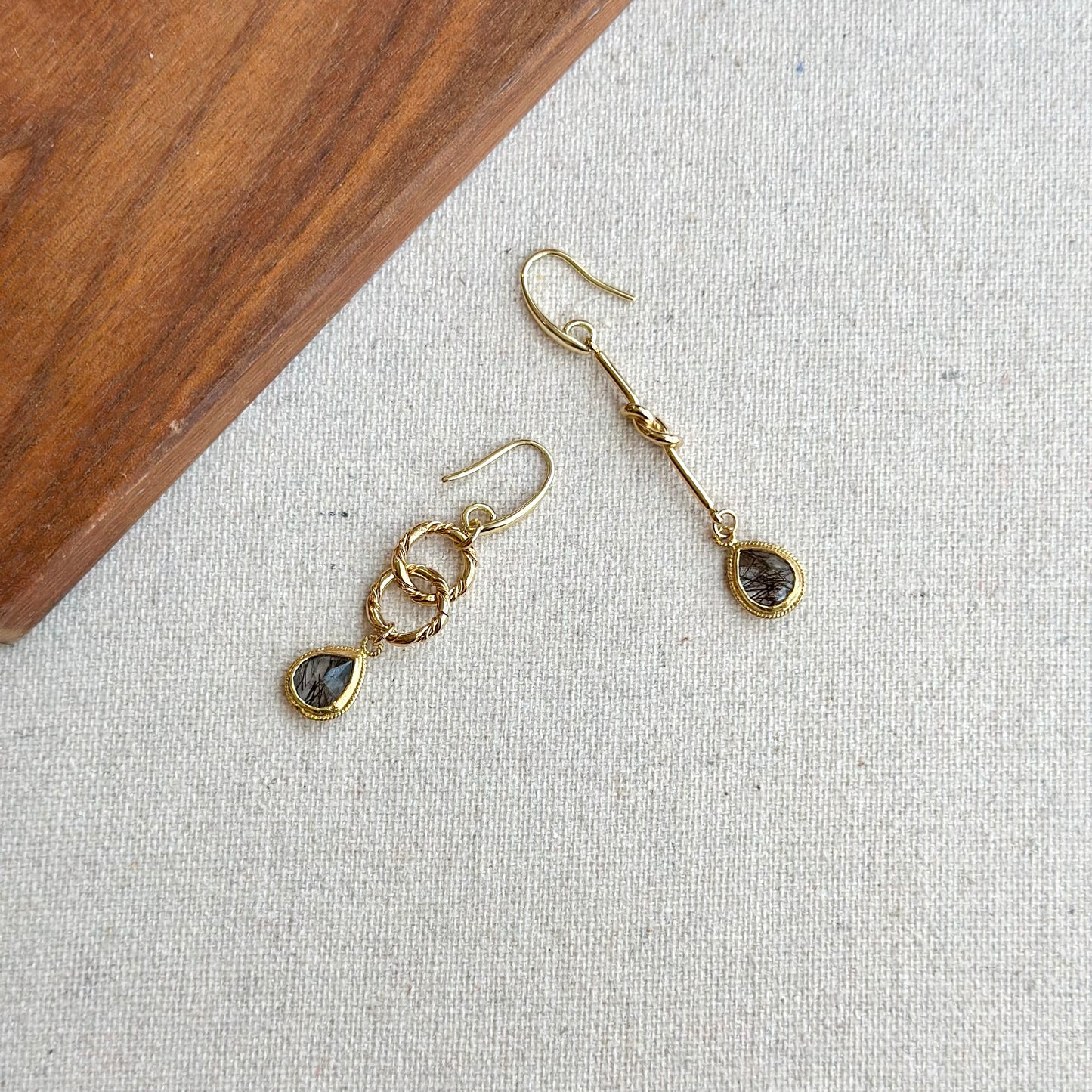 Black Rutilated Quartz Knots And Ring Gold-plated Earring