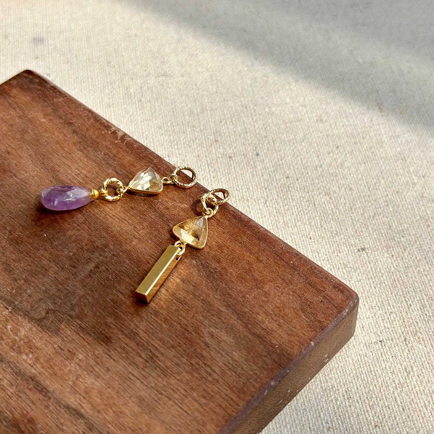 Citrine And Amethyst Asymmetric Gold-plated Earring