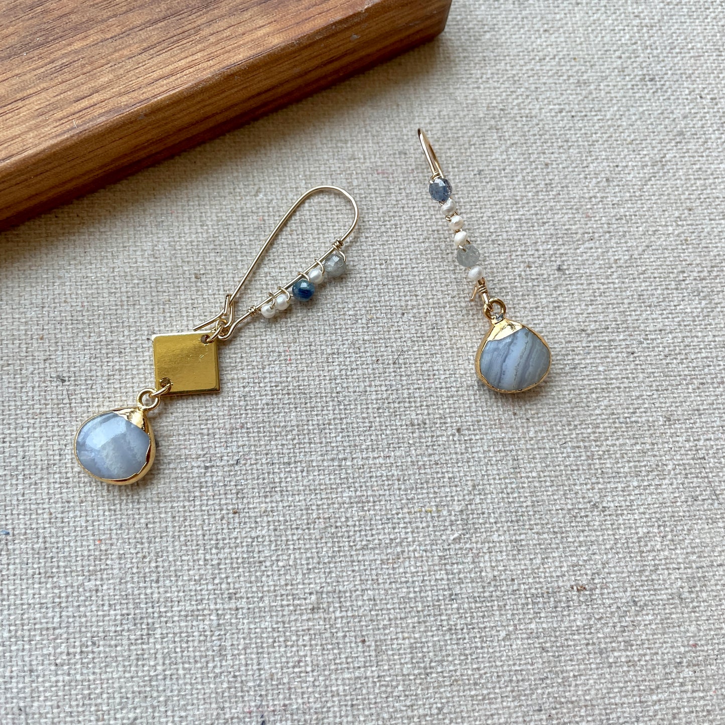 blue lace agate earring 