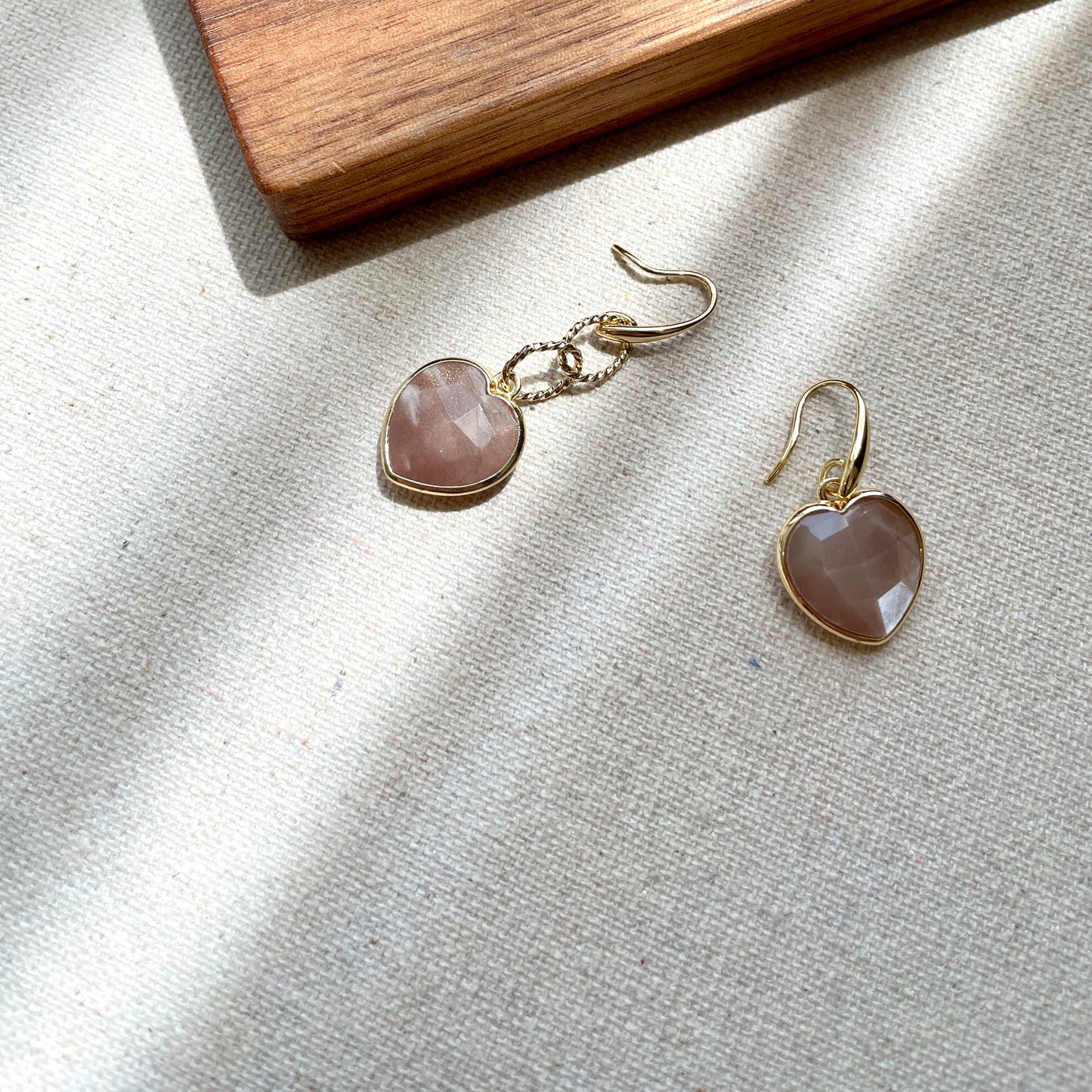 Heart-shaped Sunstone Gold-plated Earring