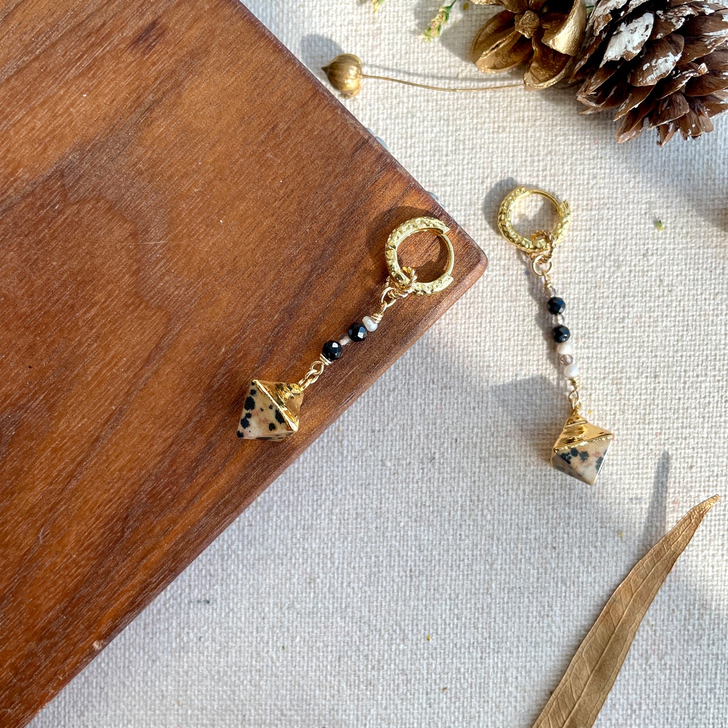 Dalmatian Jasper And Black Spinel Gold-plated Two-way Ear Hoop