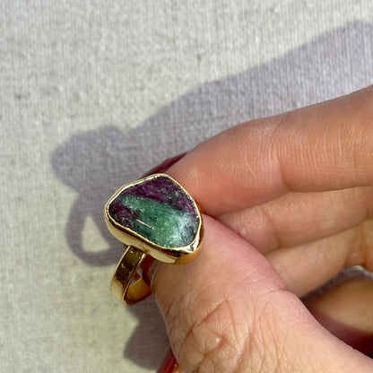 Ruby Zoisite Raw Stone Adjustable Gold-plated Ring