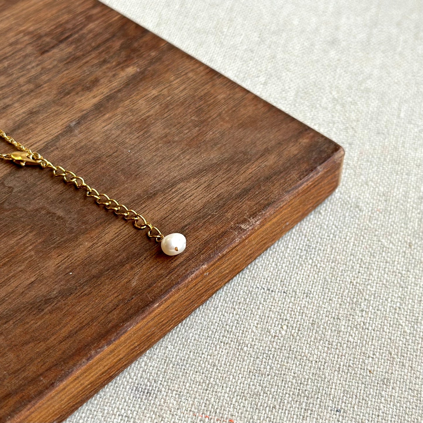 Rose Quartz And Mother Of Pearl Rope Chain Long Gold-plated Necklace