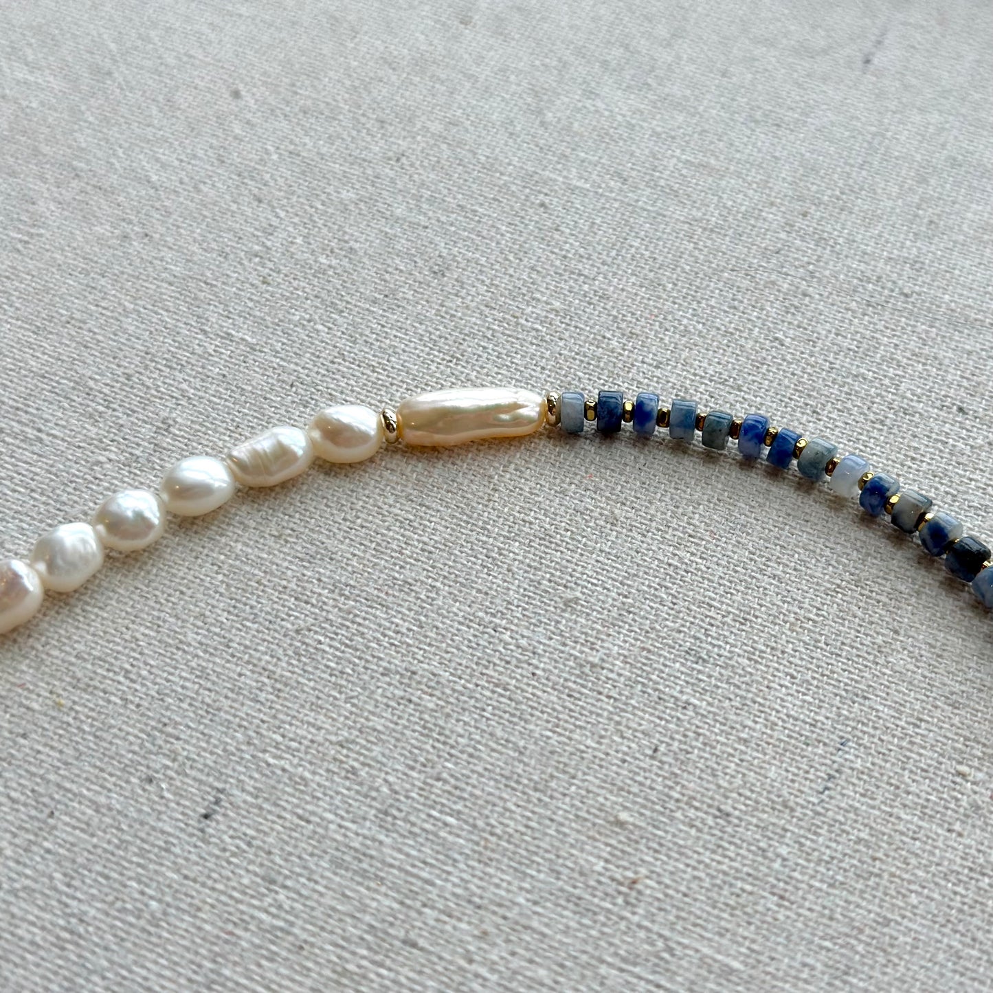 Sodalite And Baroque Pearls Beaded Asymmetric Choker Necklace