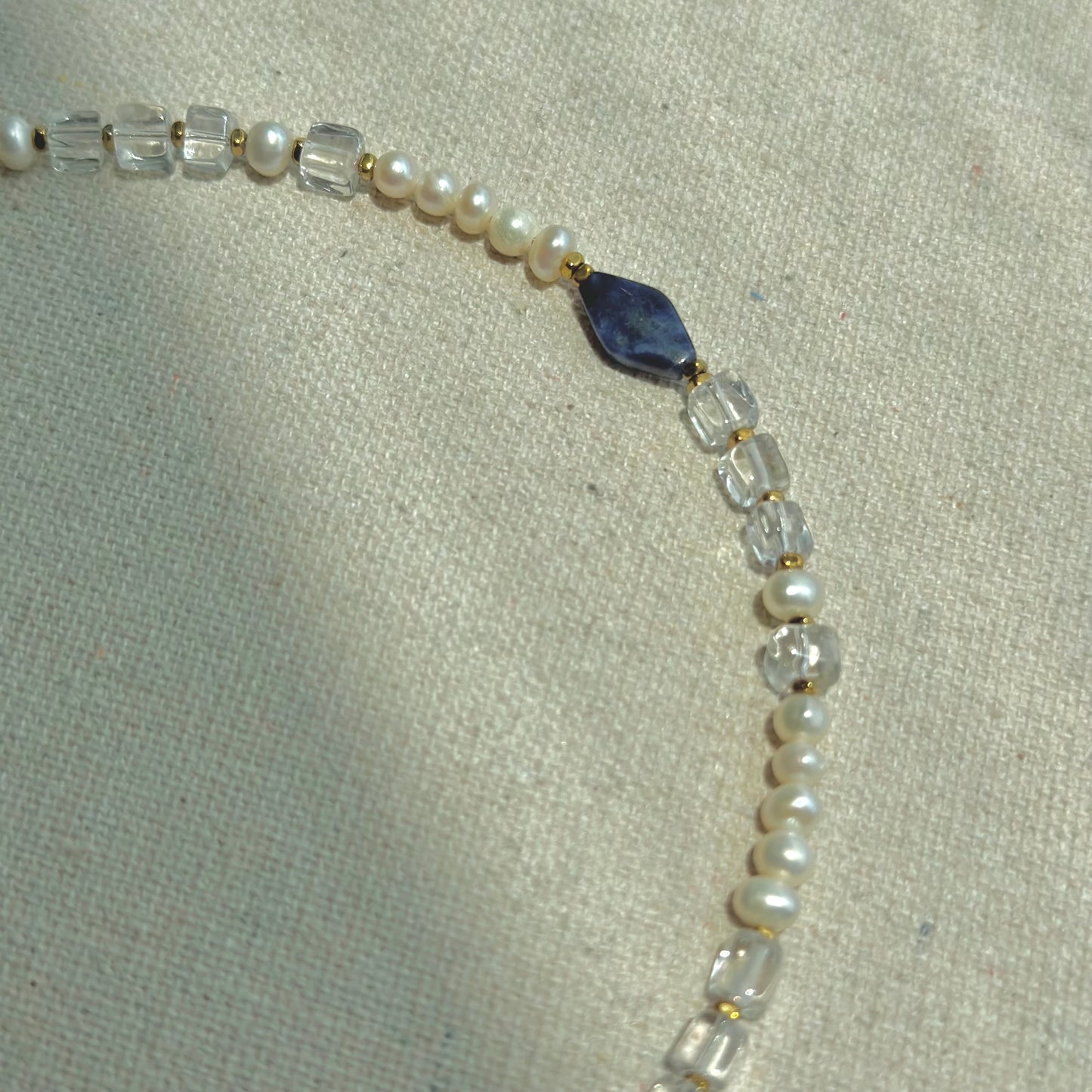 Freshwater Pearl And Clear Quartz Mixed Sodailte Beaded Choker Necklace